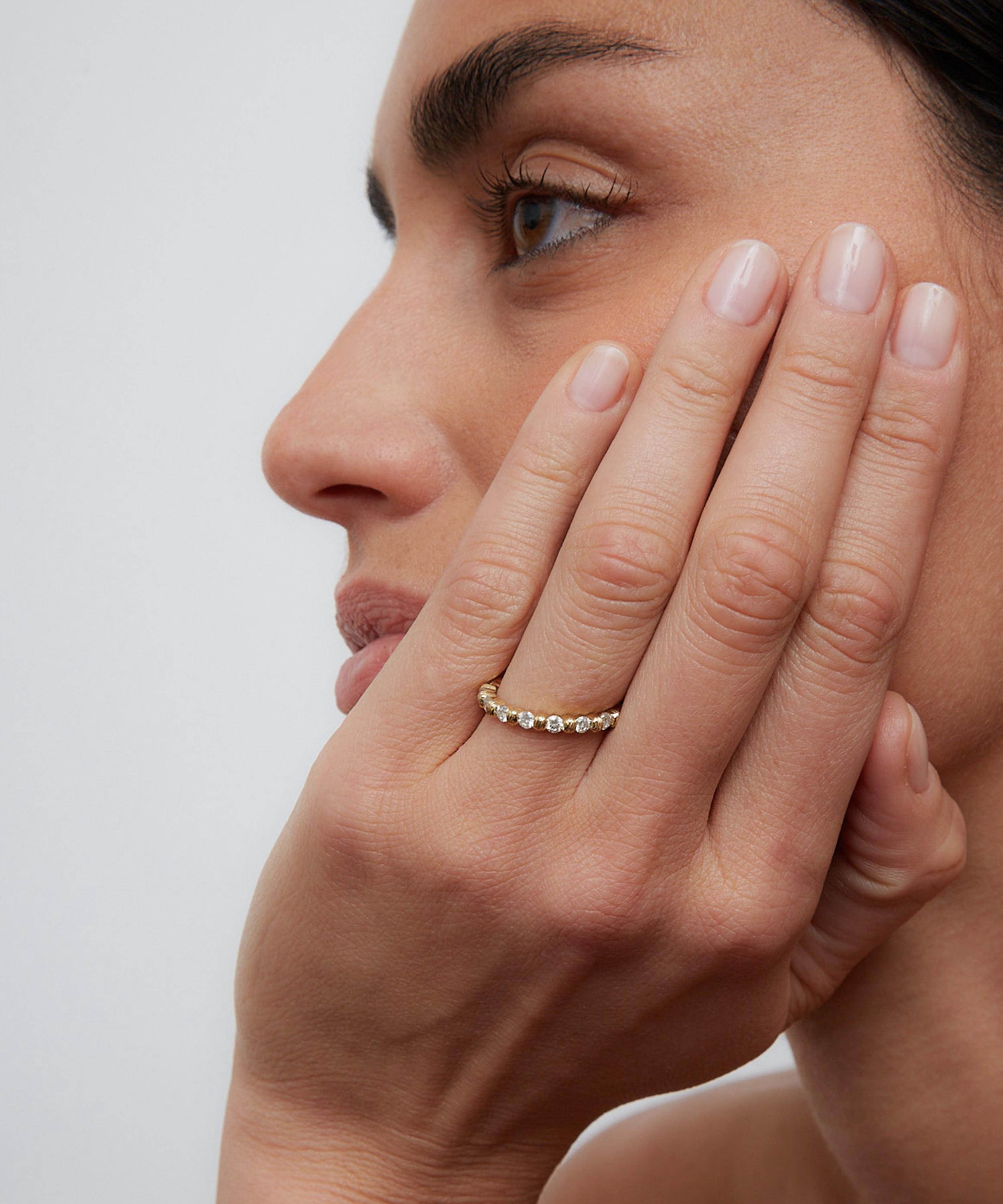 Yvonne Léon - 9ct Gold Diamond Wafer Ring image number 2