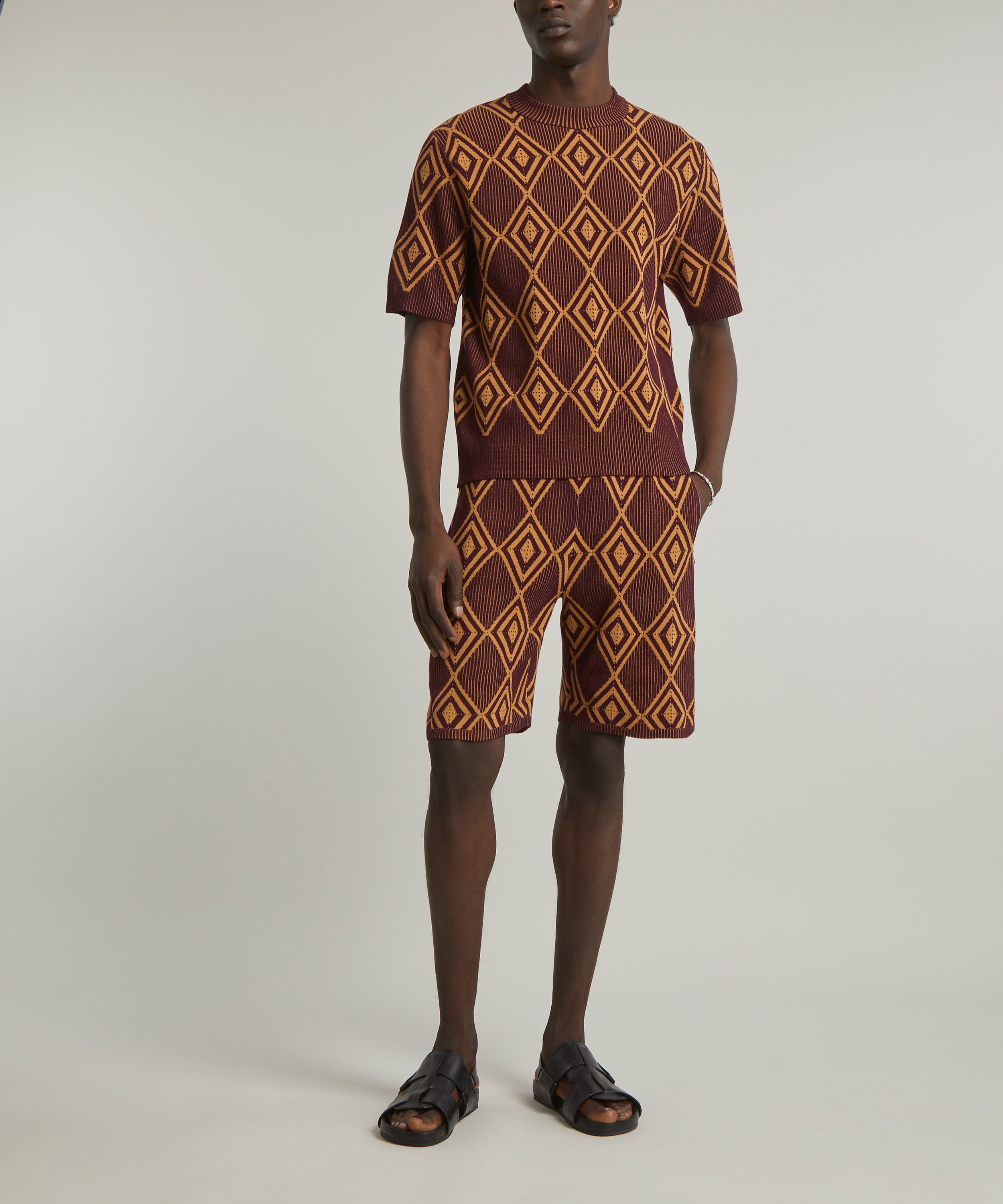 Dries Van Noten - Knitted Graphic Jacquard Shorts image number 1
