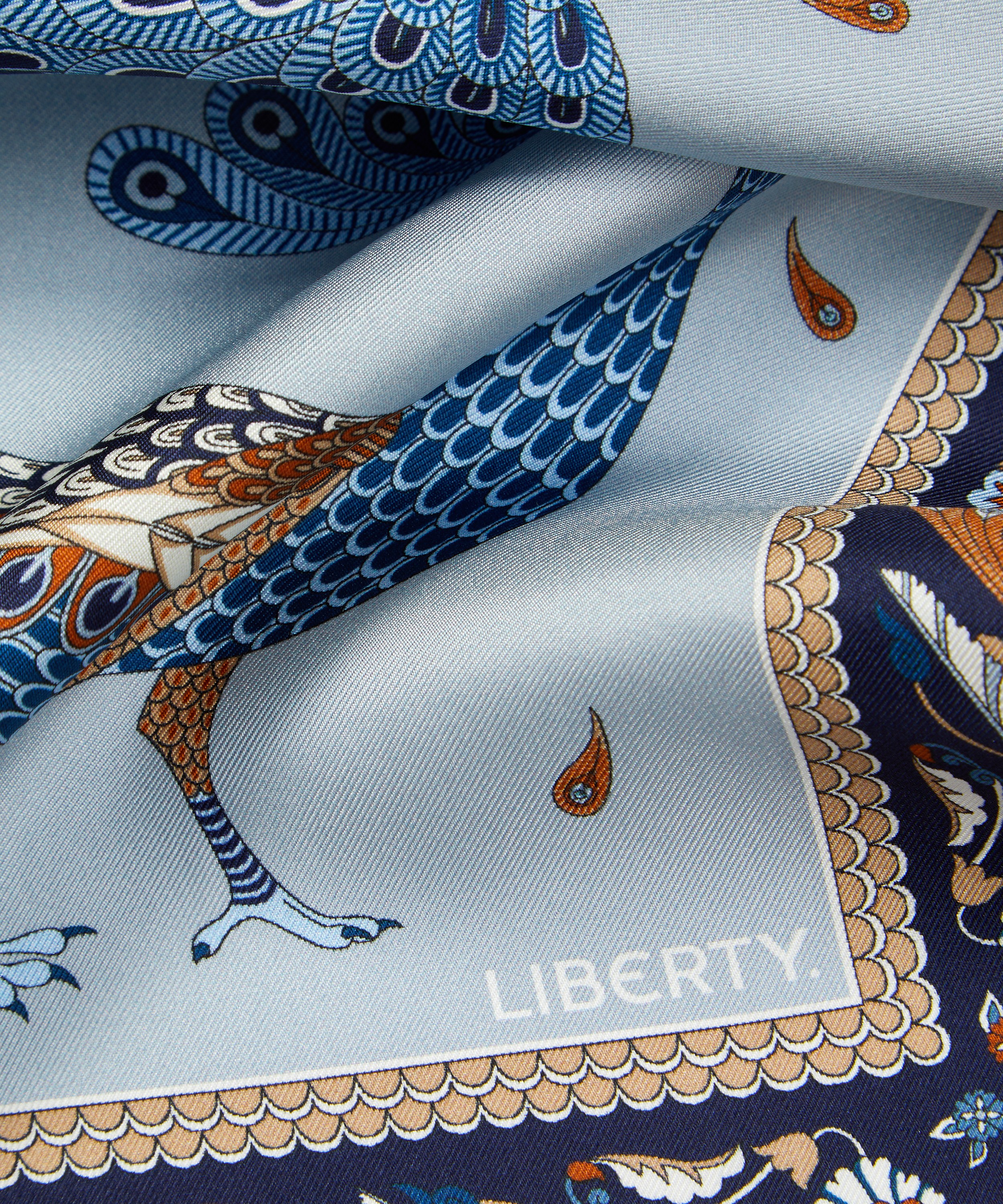 Liberty - Peacock Paradise 45X45 Silk Scarf image number 3