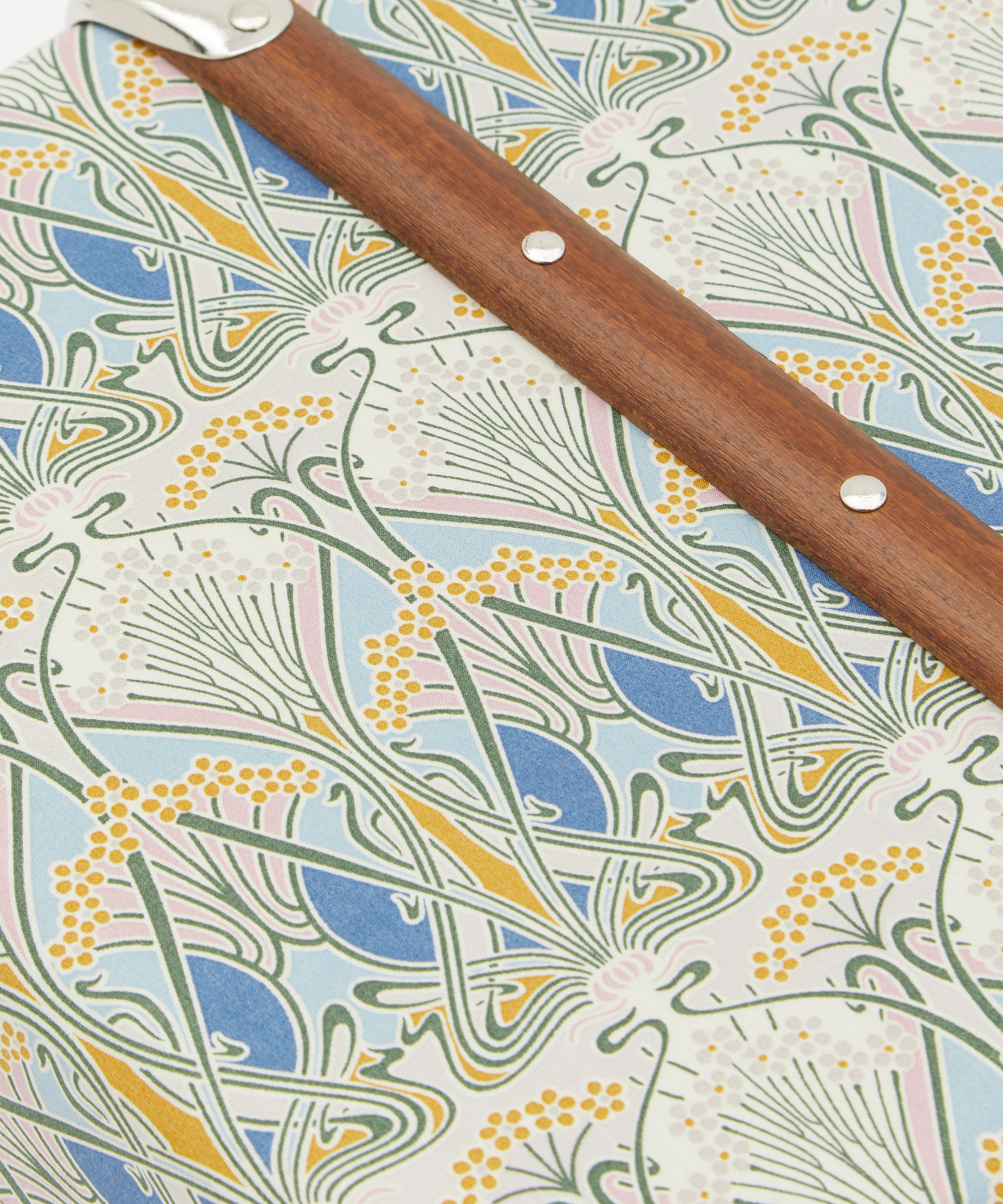 Liberty - Ianthe Tana Lawn&trade; Cotton Wrapped Suitcase image number 4