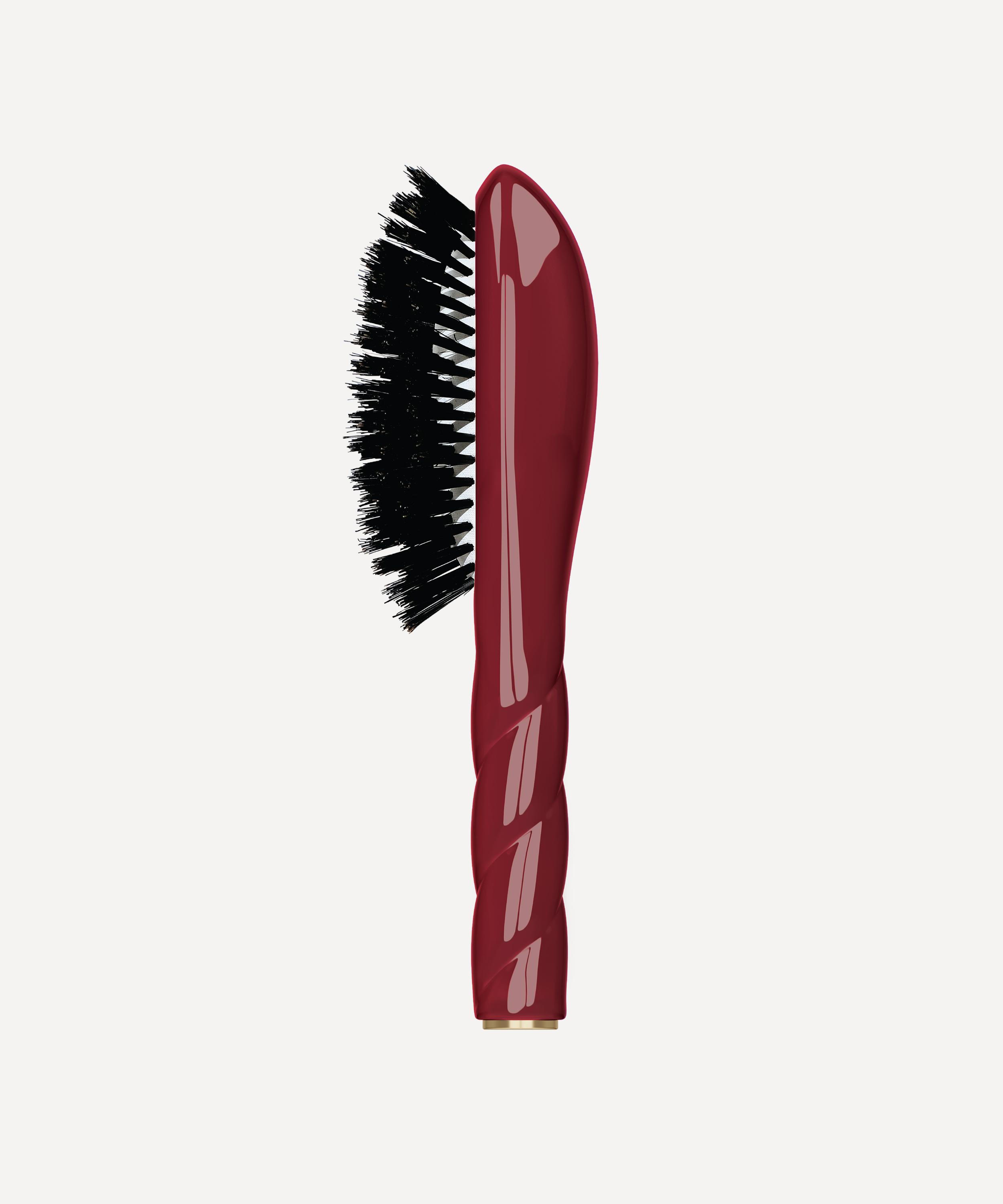 La Bonne Brosse - N.02 THE ESSENTIAL Do it All Petite Brush image number 1