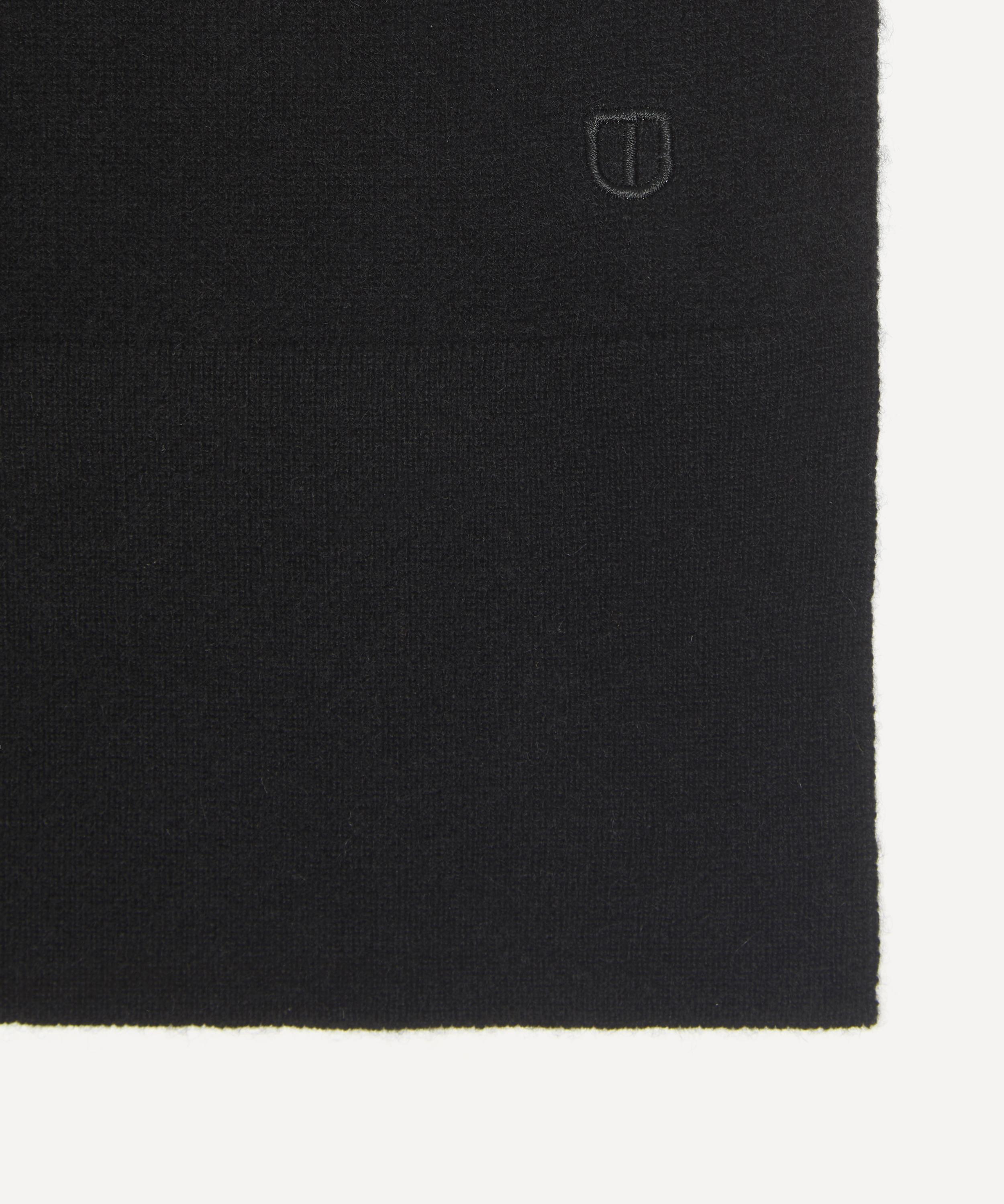 THE UNIFORM - Oversized Black Cashmere Scarf image number 2