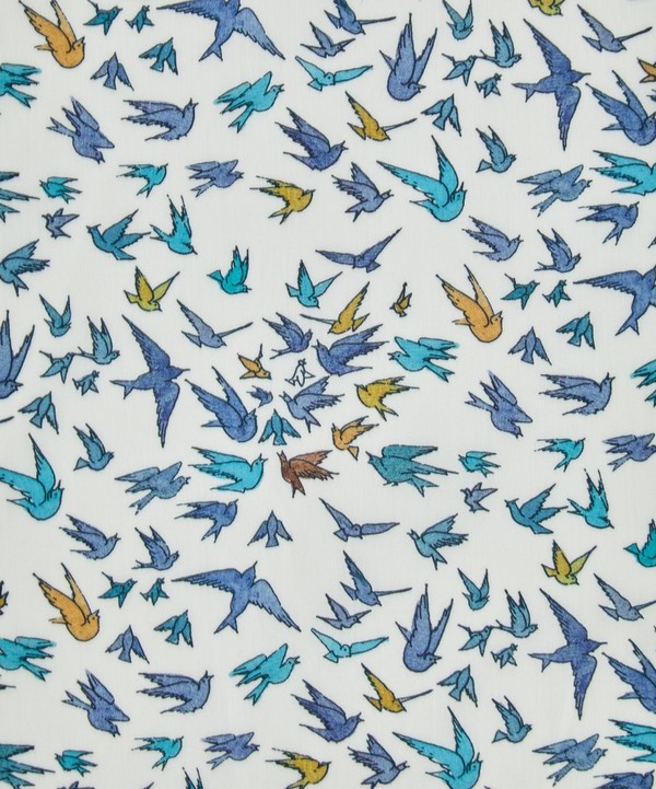Liberty Fabrics - Choir of Flyers Organic Tana Lawn™ Cotton image number null