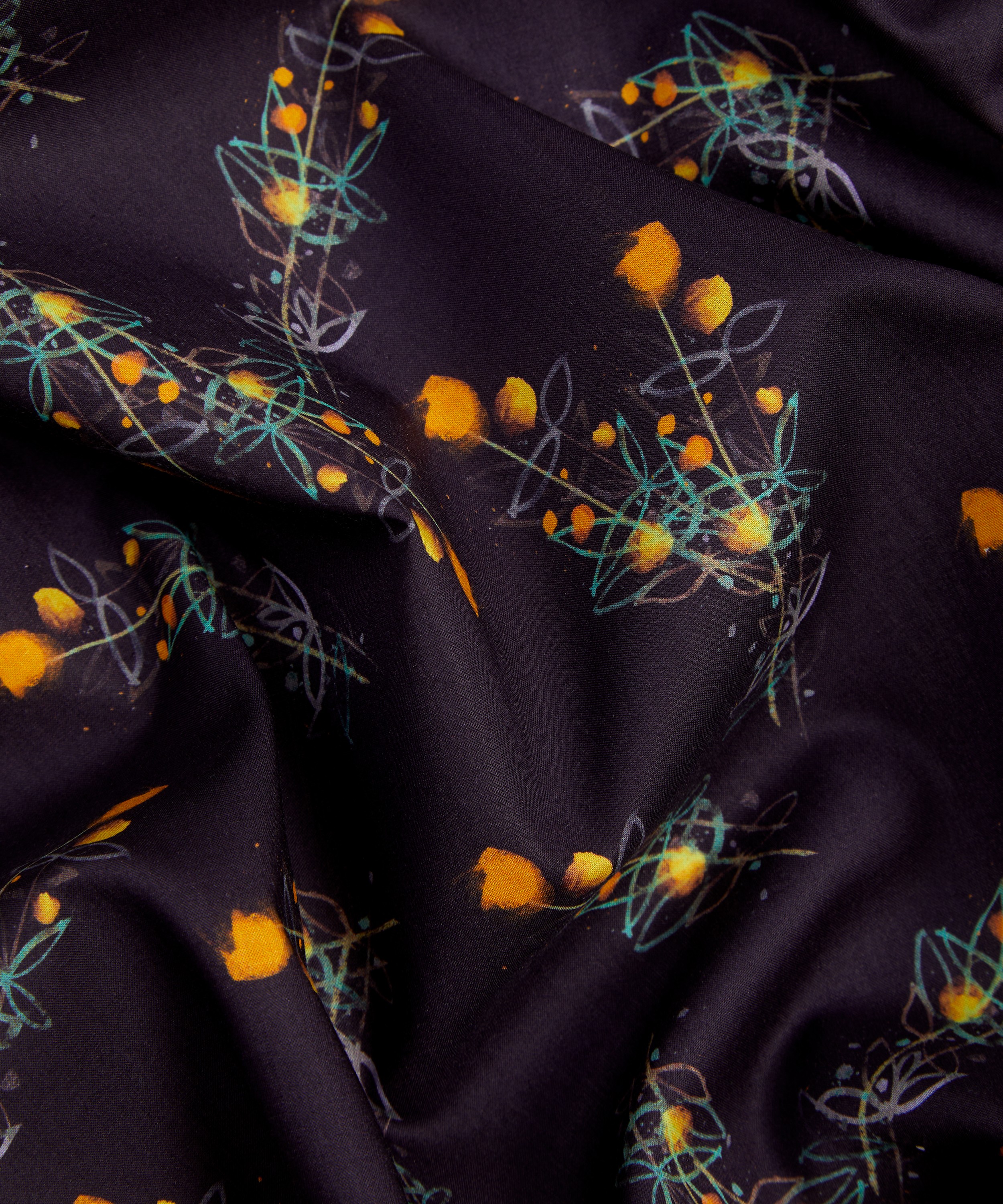 Liberty Fabrics - I Dreamt of Roses Organic Tana Lawn™ Cotton image number 2