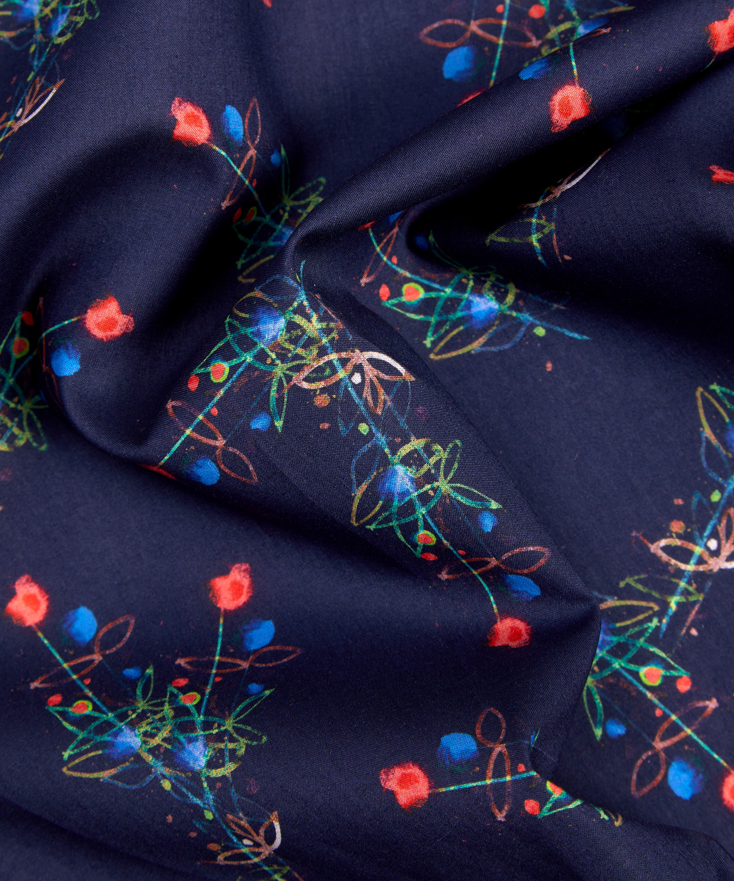 Liberty Fabrics - I Dreamt of Roses Organic Tana Lawn™ Cotton image number 3