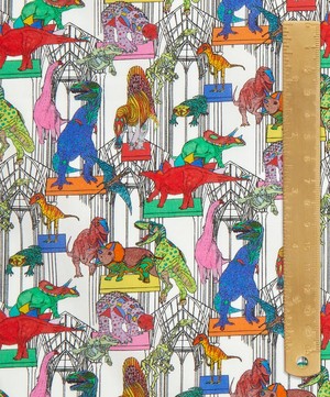 Liberty Fabrics - Claws Roars N’ Dinosaurs Organic Tana Lawn™ Cotton image number 4