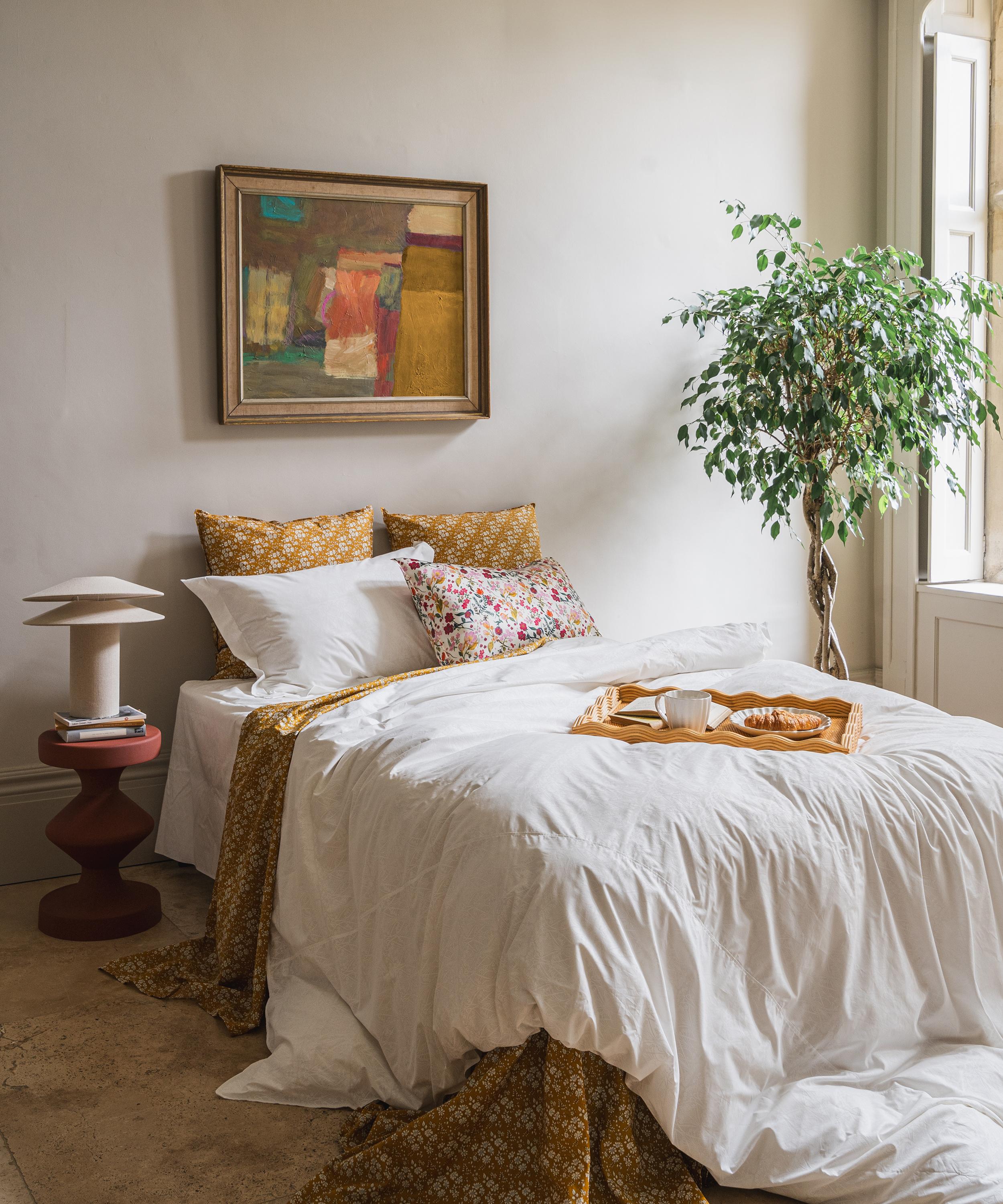 Coco & Wolf - Ianthe White Double Duvet Cover Set image number 3