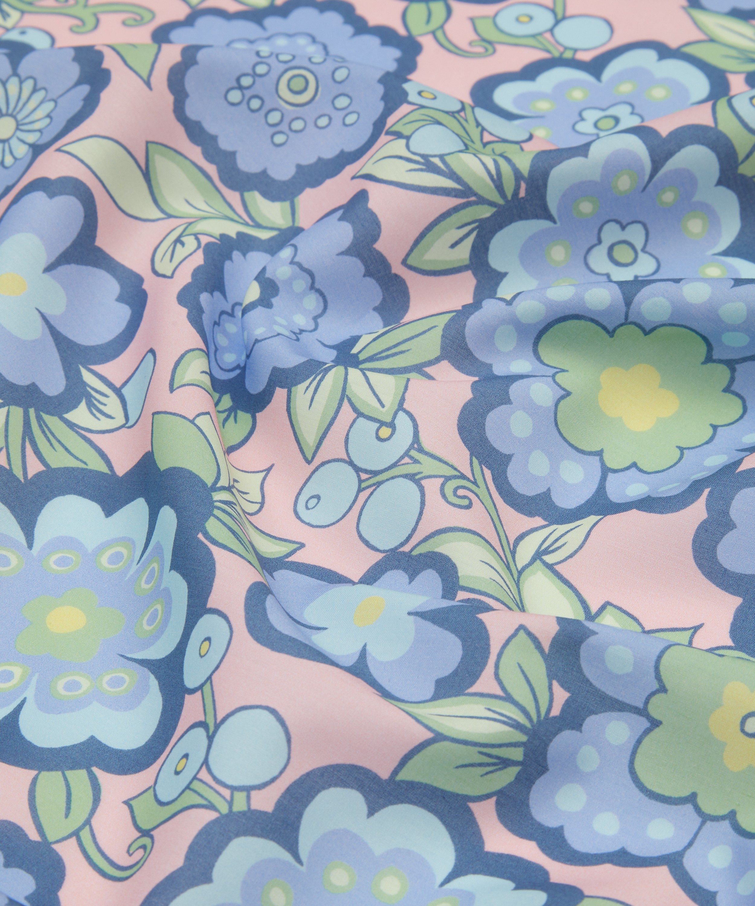 Liberty Fabrics - Flora Berry Organic Tana Lawn™ Cotton image number 3