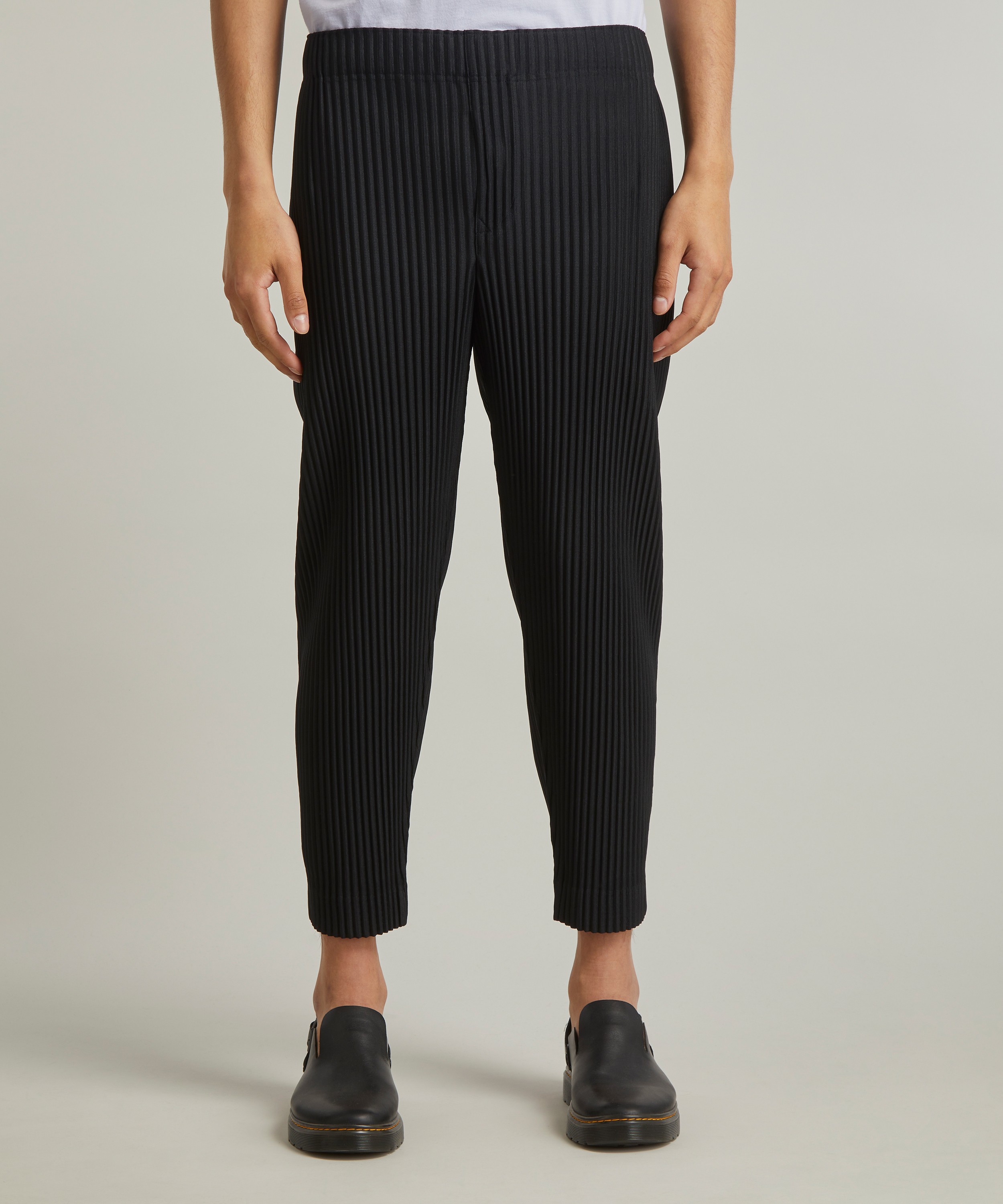 Homme Plisse Issey Miyake - MC February Pleated Tapered Trousers image number 2