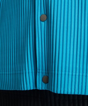 Homme Plisse Issey Miyake - MC March Pleated V-Neck Cardigan image number 4
