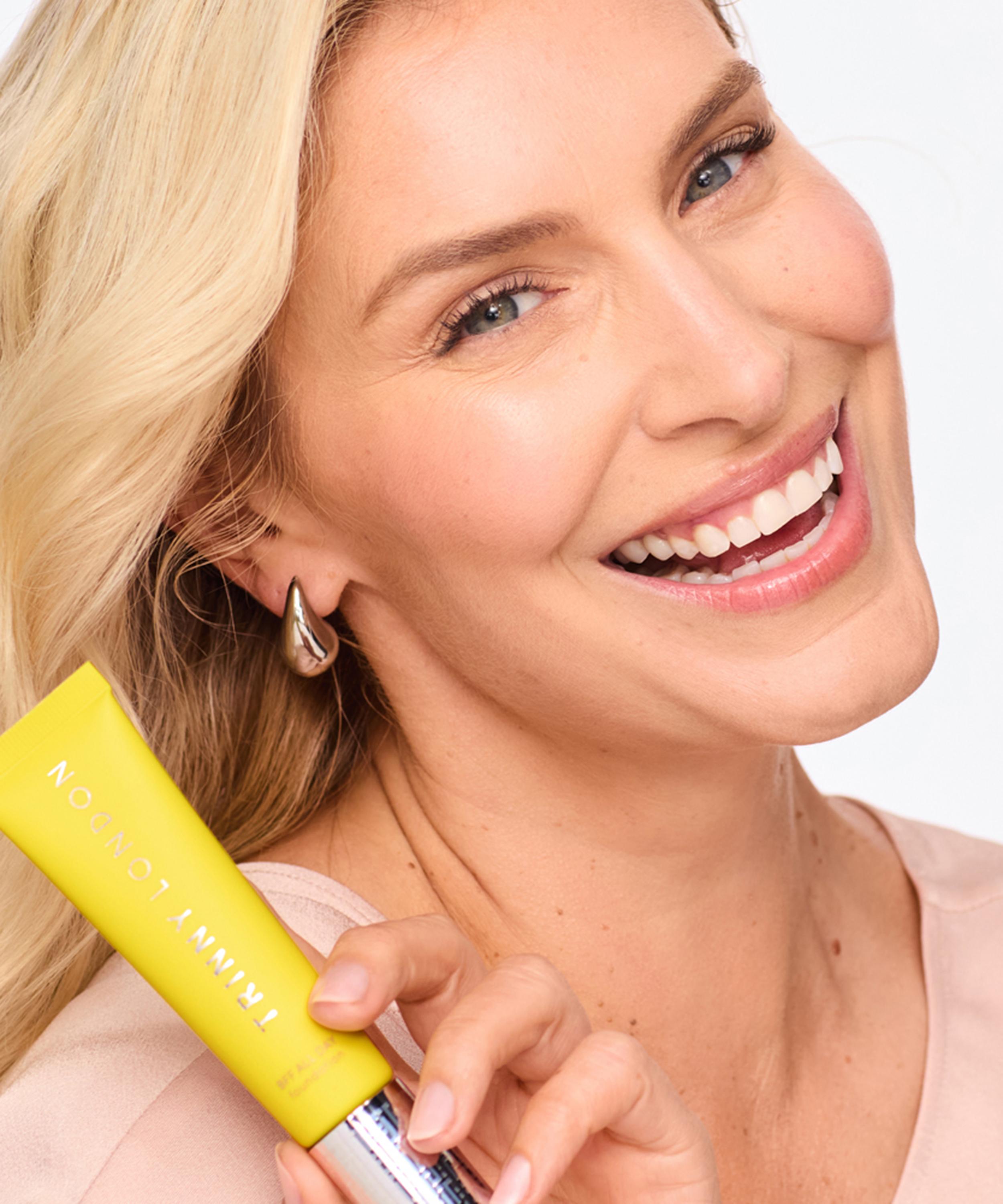 Trinny London - BFF All Day 30ml image number 2