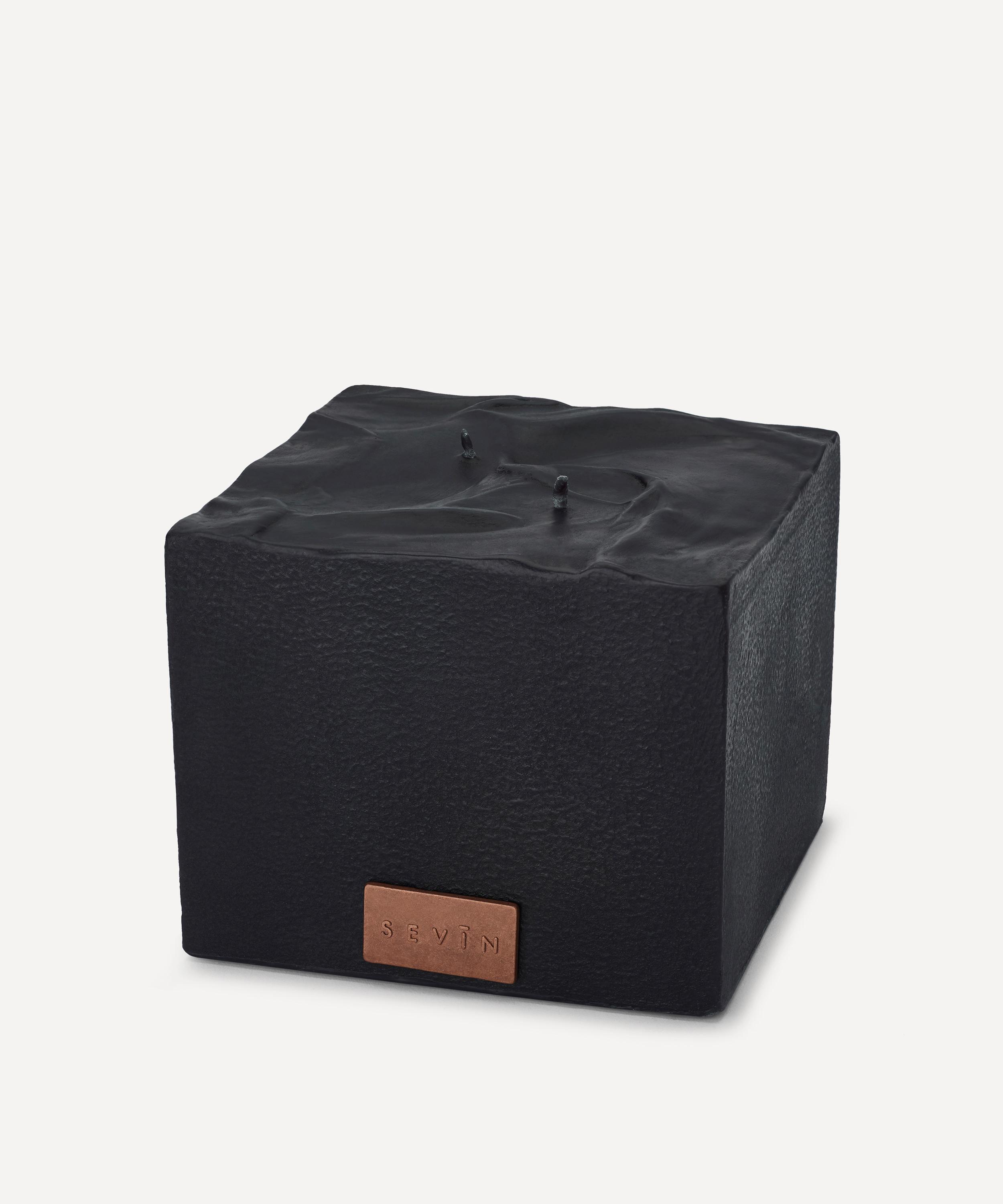 Sevin London - Marble Black Scented Candle 700g image number 0