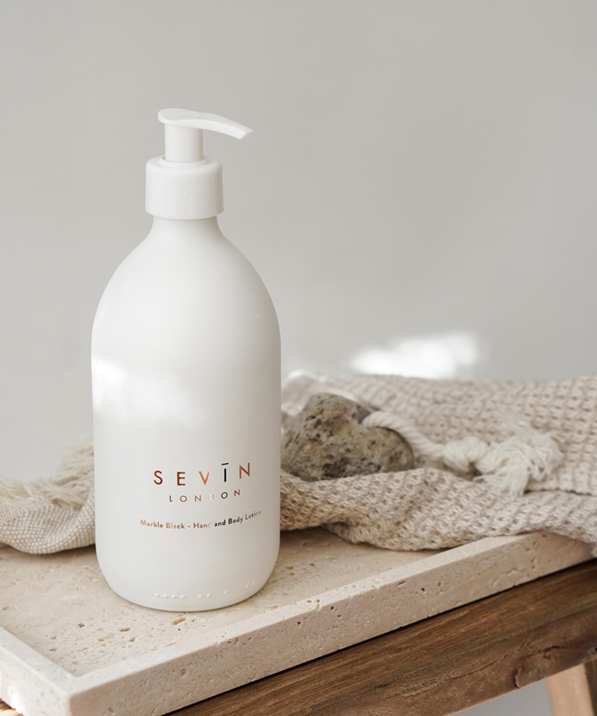 Sevin London - Marble Black Hand and Body Lotion 300ml image number 1