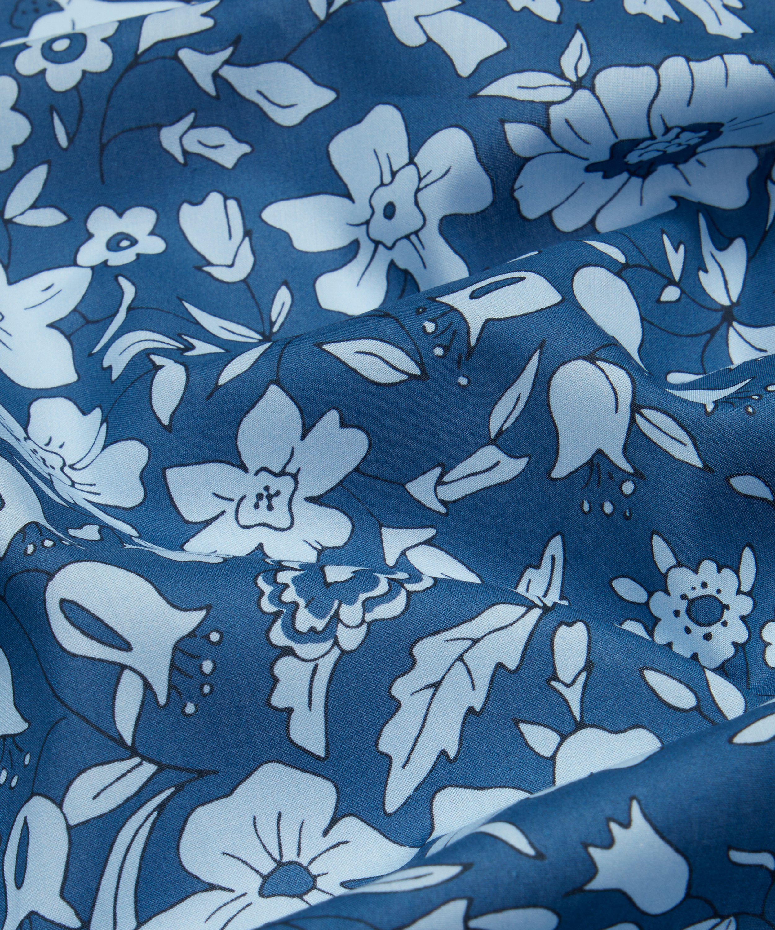 Liberty Fabrics - Emma Bloom Organic Tana Lawn™ Cotton image number 3