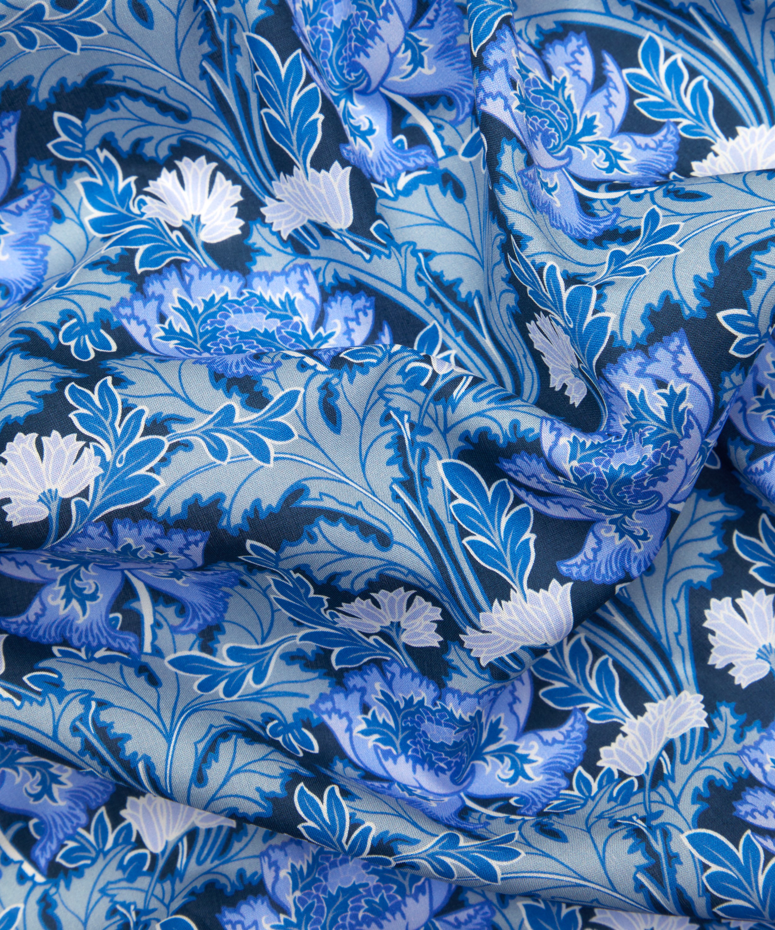 Liberty Fabrics - Poppy Flair Organic Tana Lawn™ Cotton image number 4