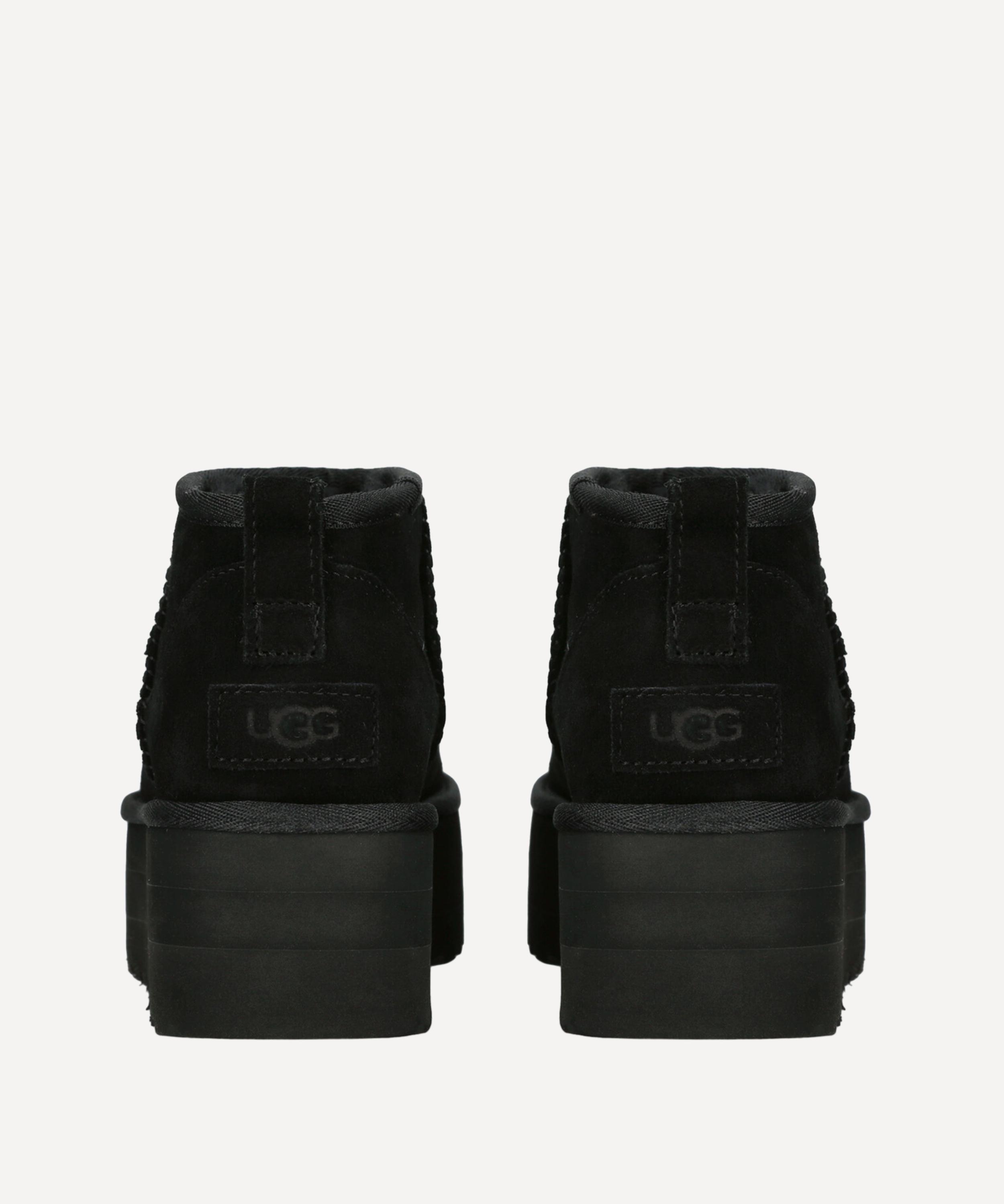 UGG CLASSIC ULTRA - Ankle boots - black 