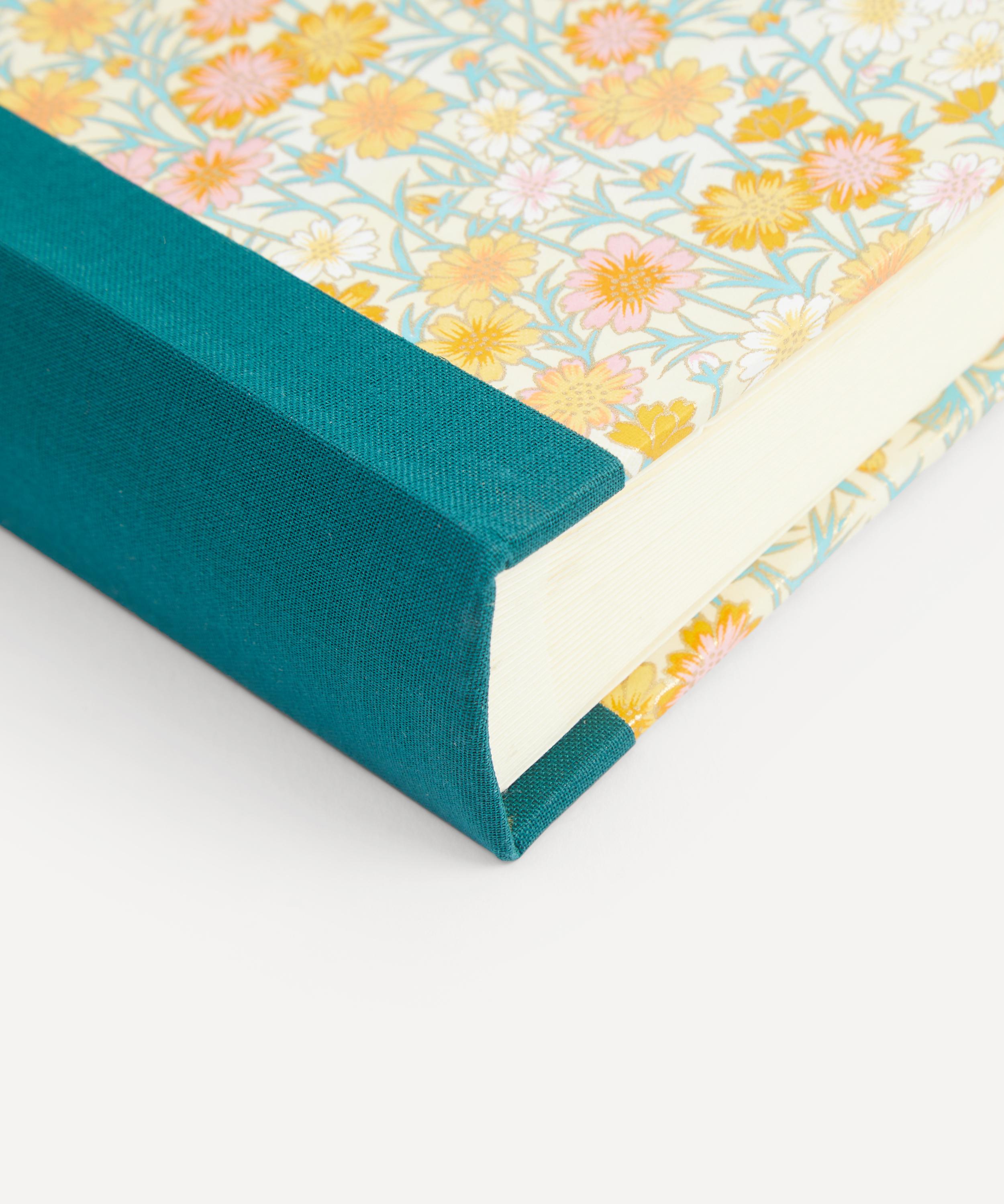 Esmie - Large Peach Orange Daisies Landscape Album image number 3