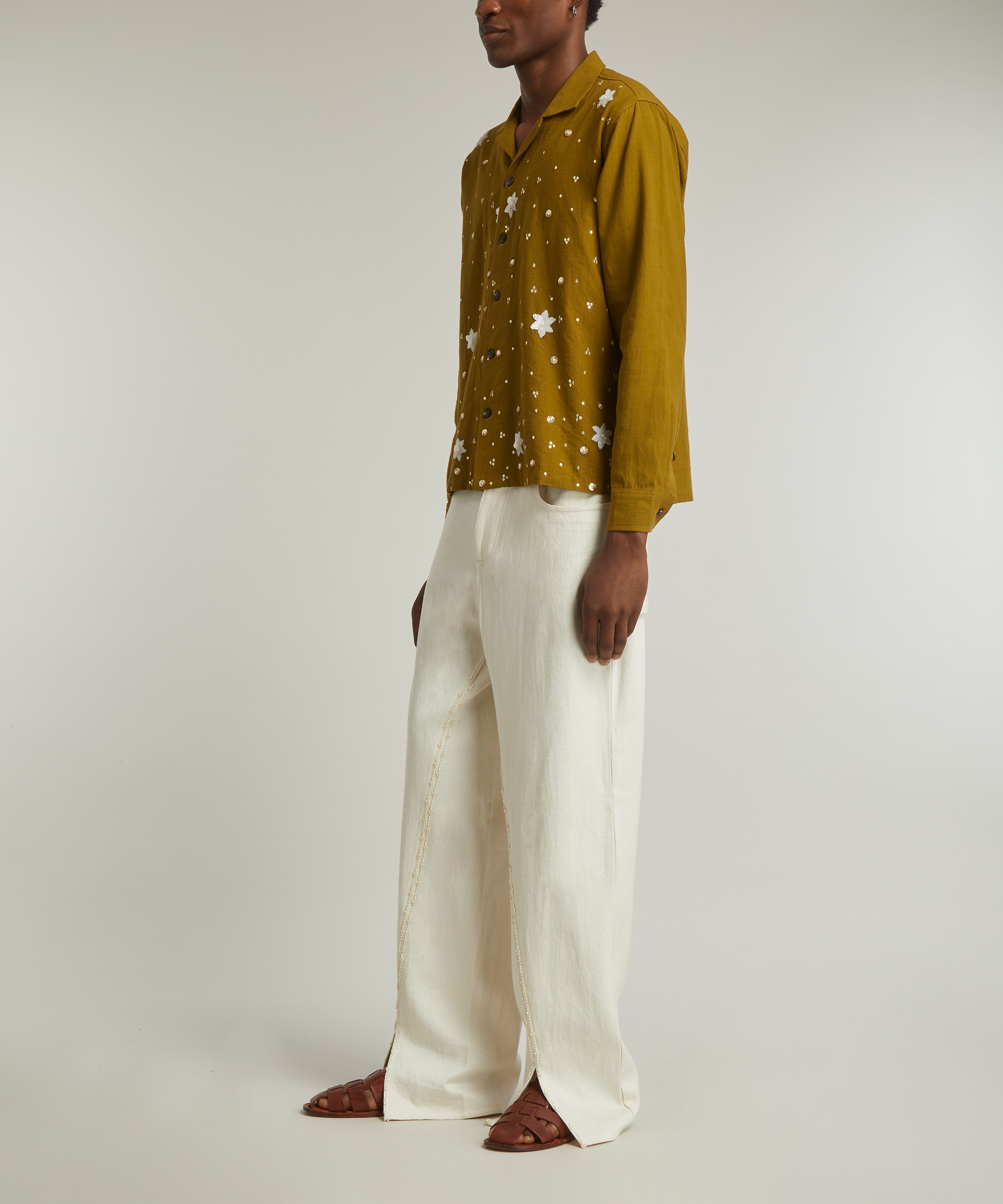 Kartik Research - Hand Embroidered Flowers Long-Sleeve Shirt image number 1