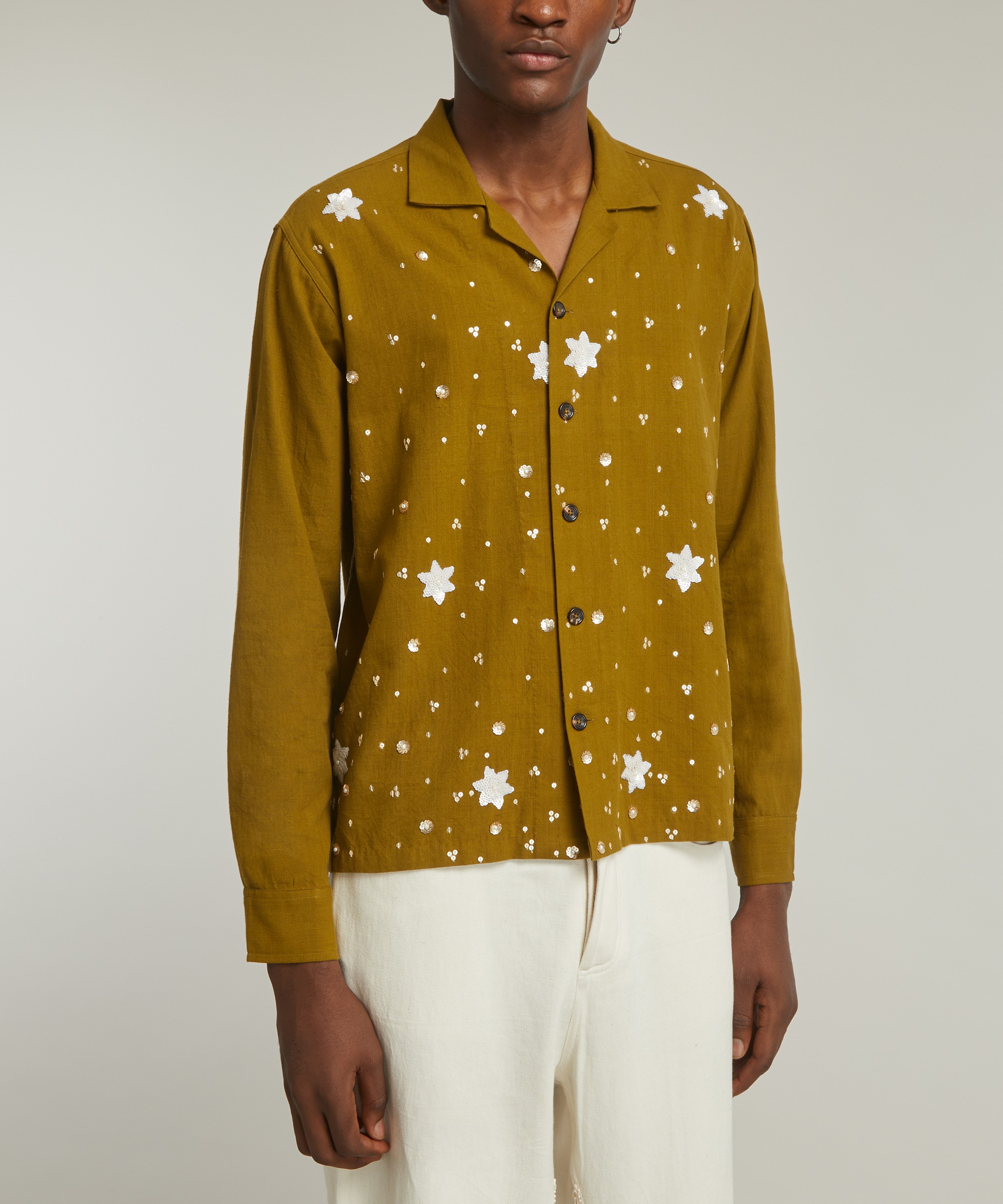 Kartik Research - Hand Embroidered Flowers Long-Sleeve Shirt image number 2