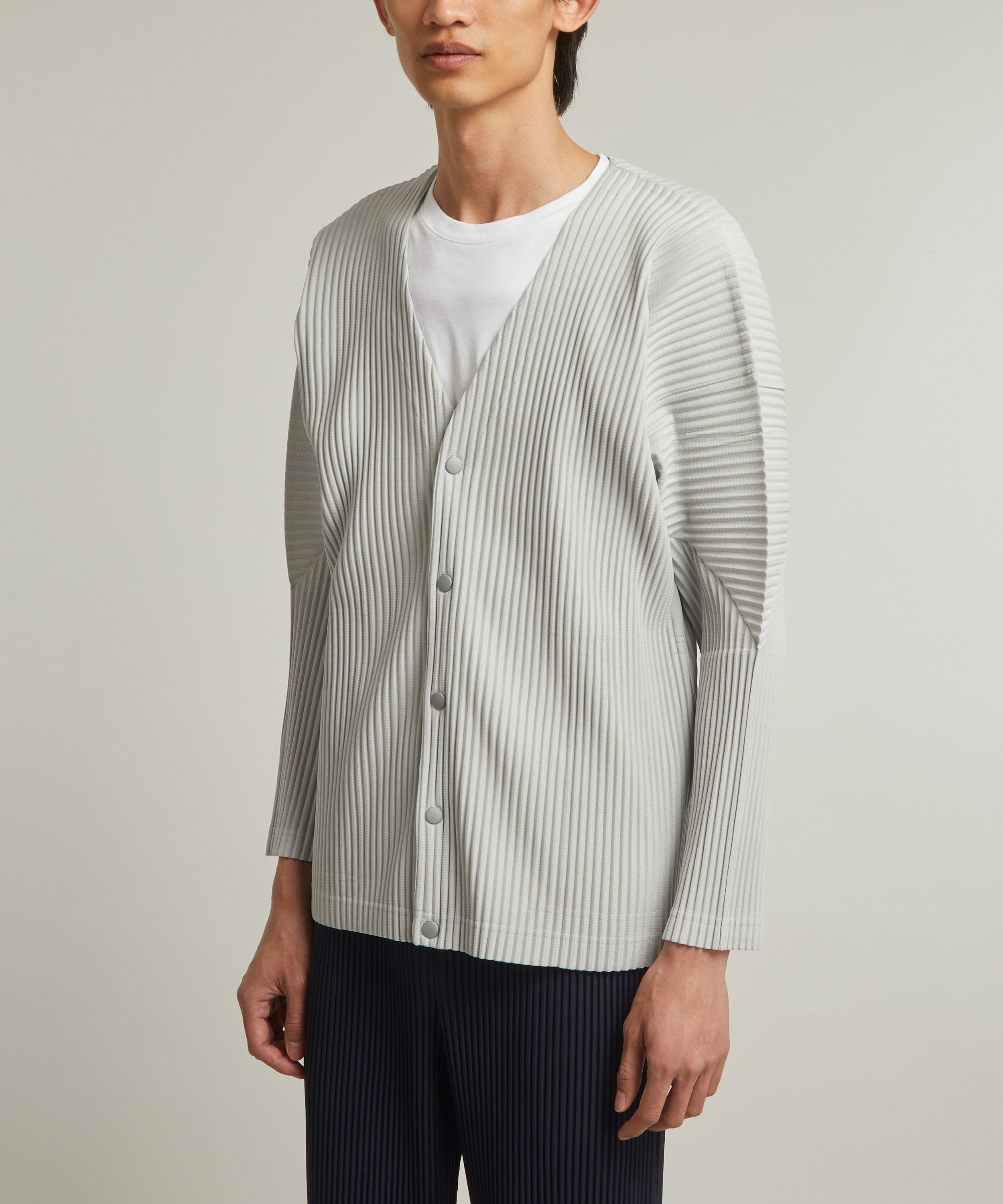 Homme Plisse Issey Miyake - Pleated V-Neck Cardigan image number 2