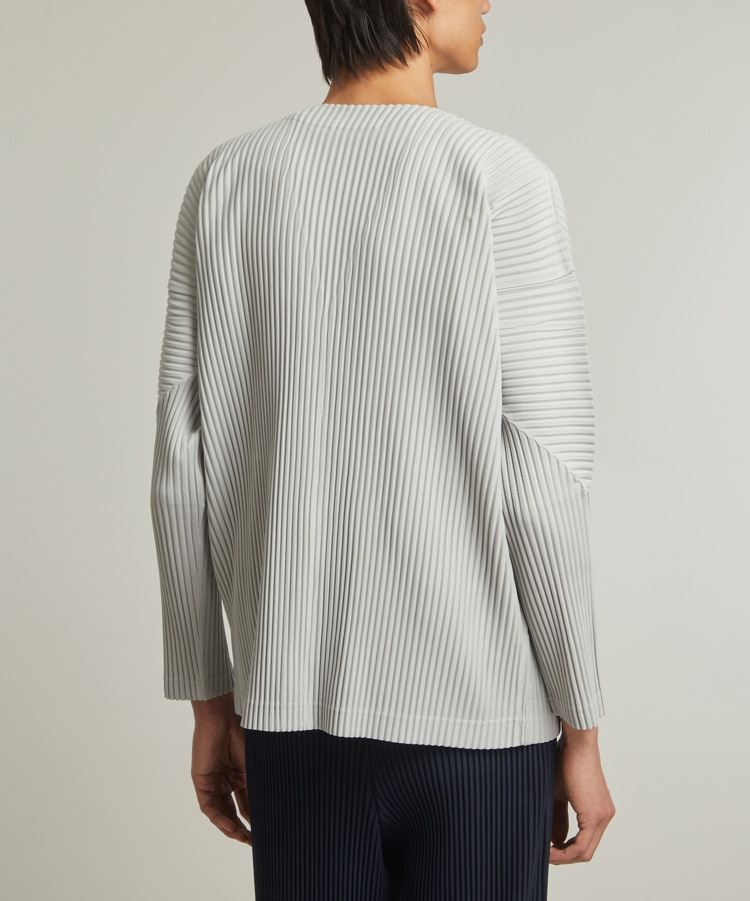 Homme Plisse Issey Miyake - Pleated V-Neck Cardigan image number 3