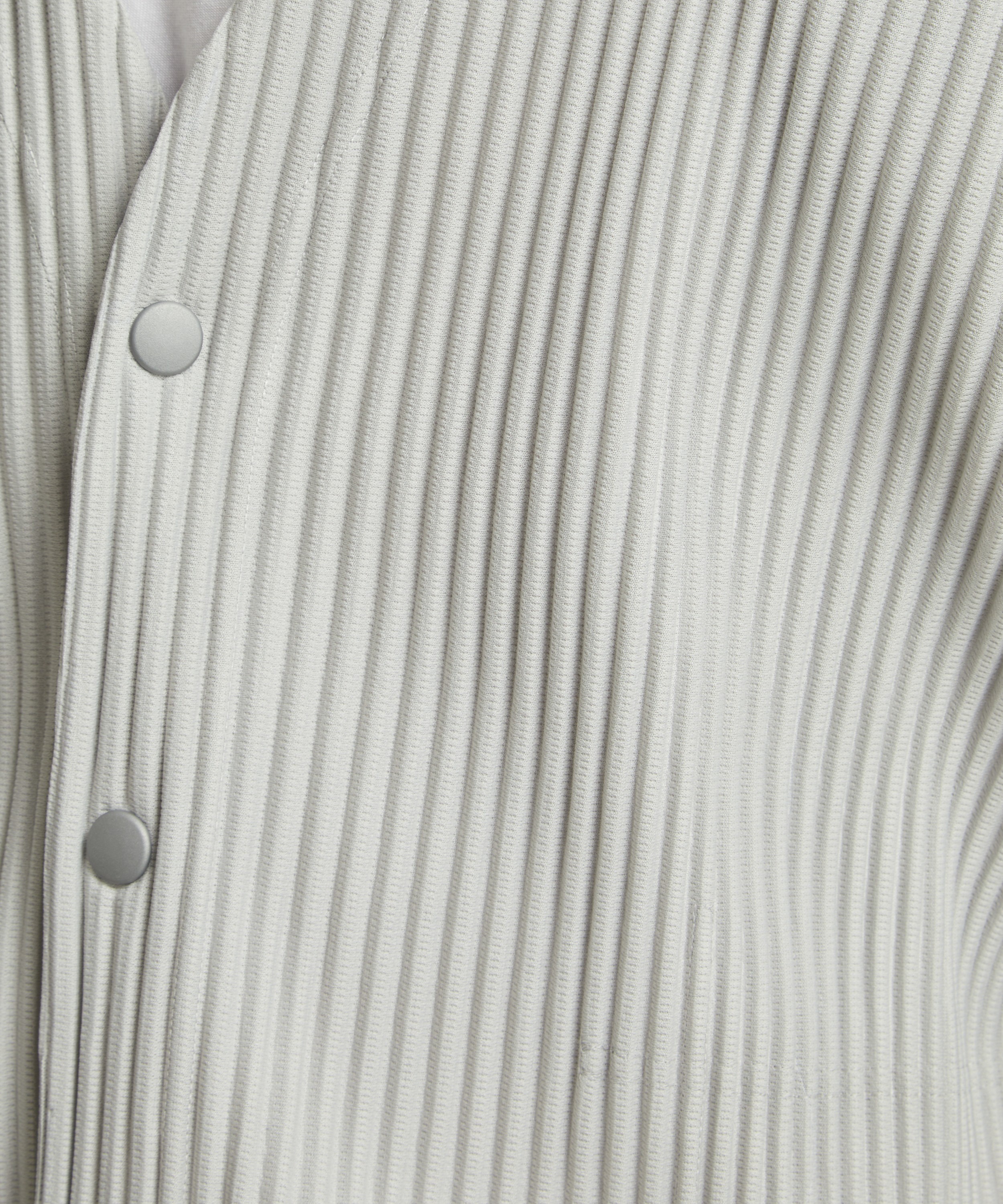 Homme Plisse Issey Miyake - Pleated V-Neck Cardigan image number 4