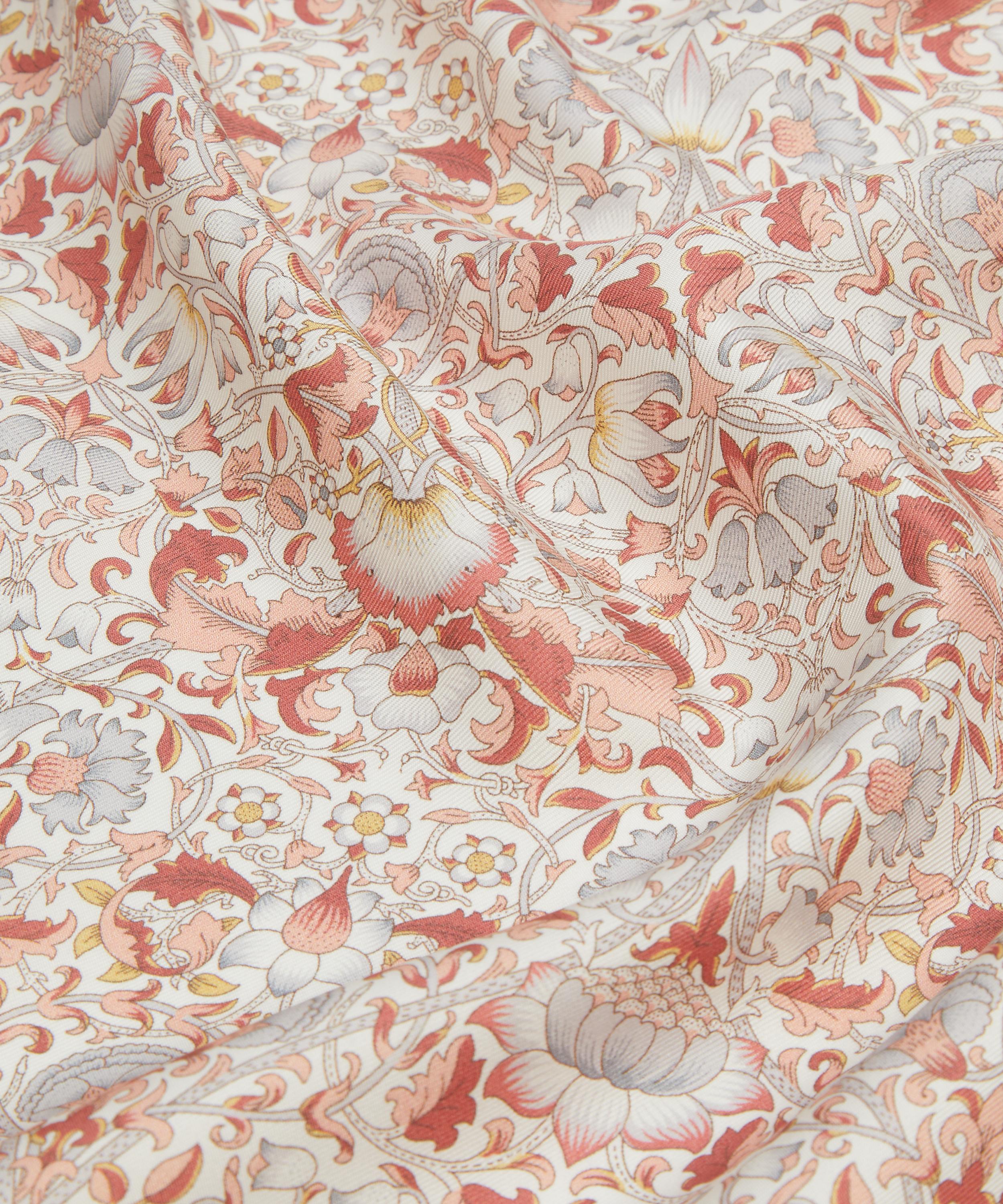 Liberty - Lodden Silk Twill image number 3