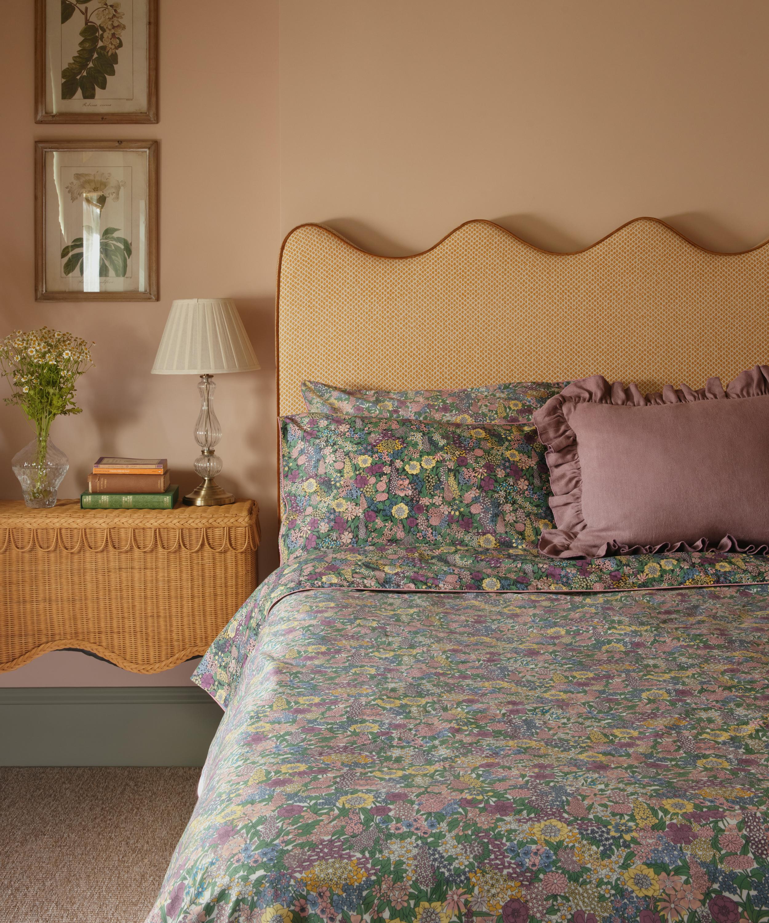 Liberty - Wild Ciara Tana Lawn™ Cotton Double Duvet Cover Set image number 0