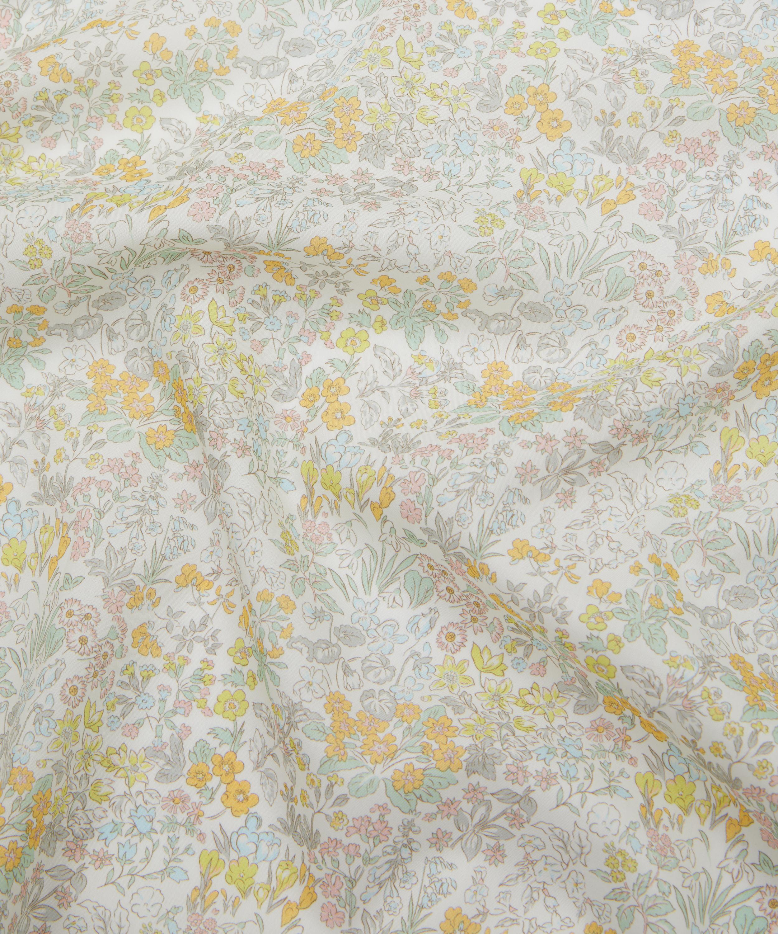 Liberty Fabrics - Spring Flowers Organic Tana Lawn™ Cotton image number 3