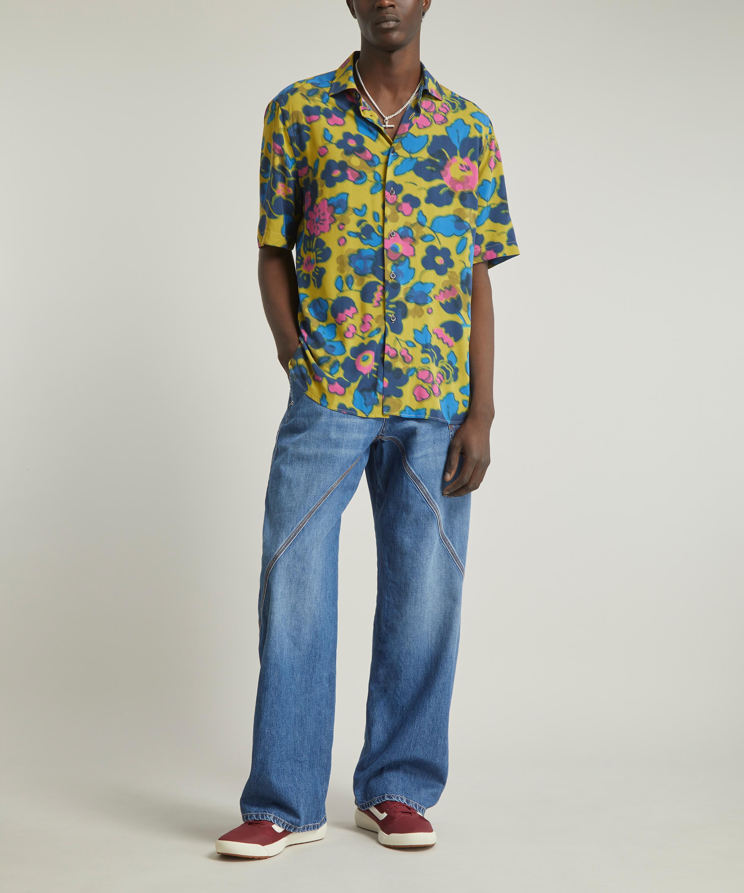 Liberty - A versatile easy to wear infusion of colour our new Fiesta shirt shakes-up heritage styles with its ultra casual fit. image number 1