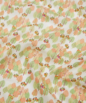 Liberty Fabrics - People in the Orchard Tana Lawn™ Cotton image number 3