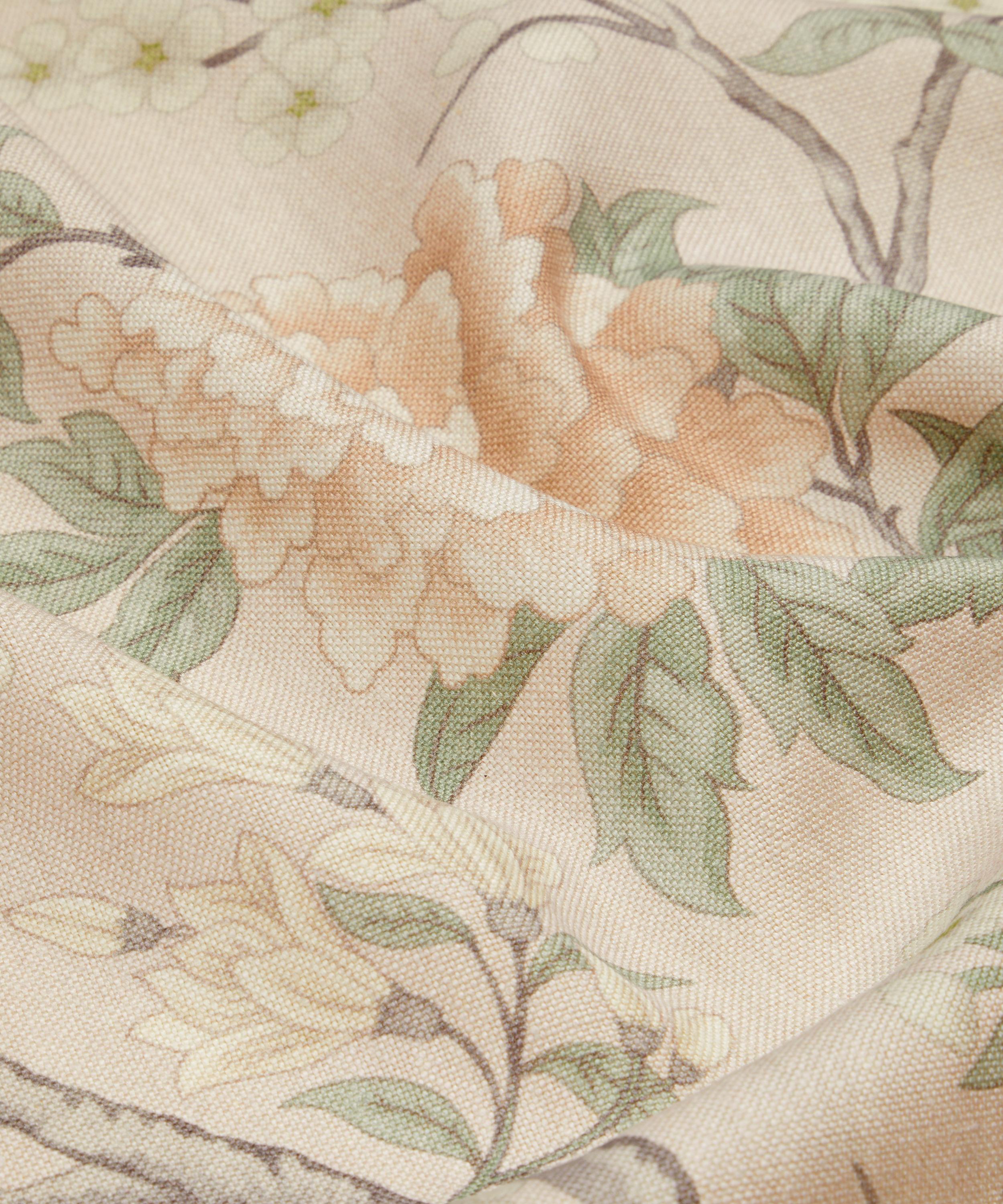 Liberty Interiors - Porcelain Trail Guro Linen in Ointment image number 4