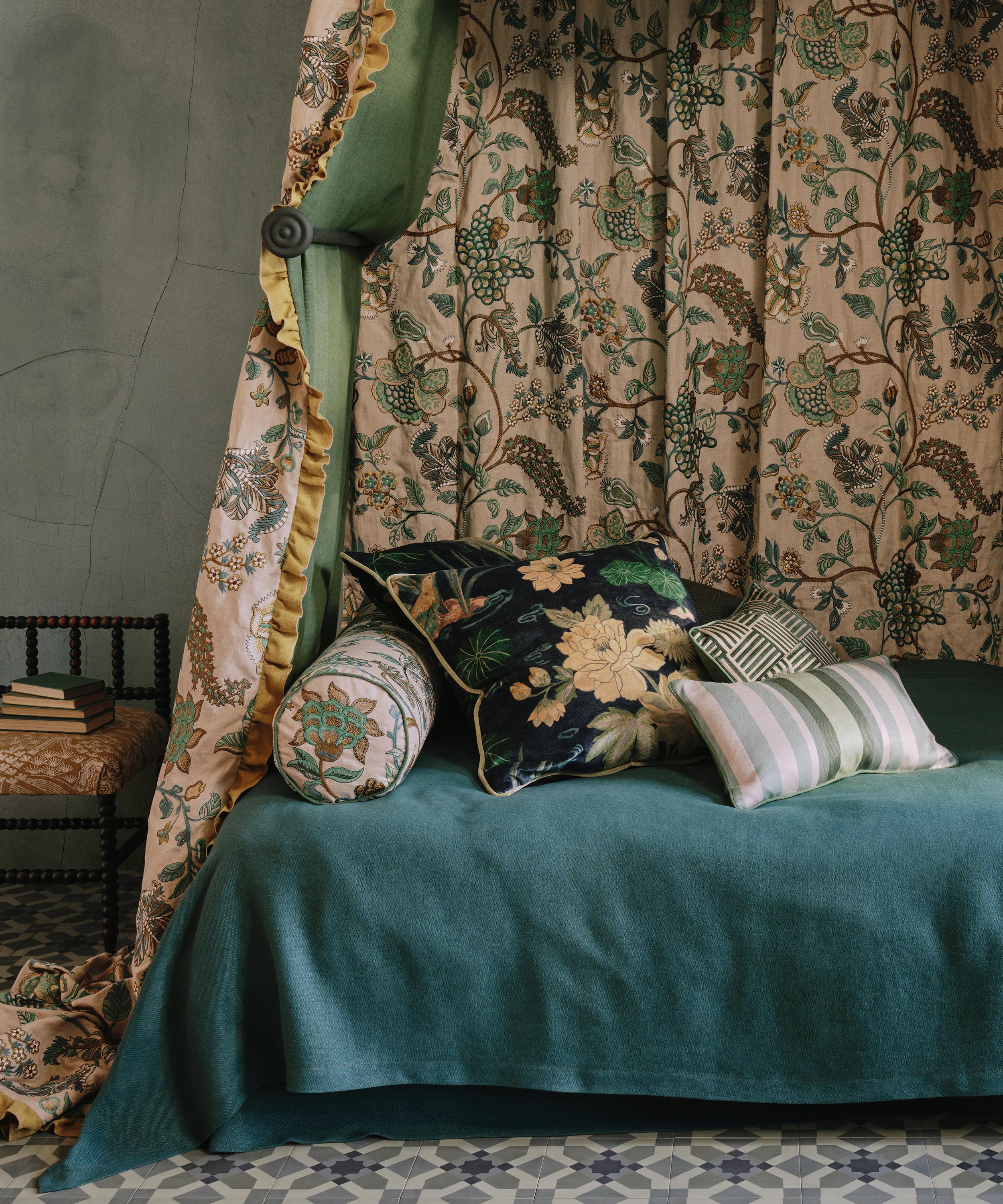 Liberty Interiors - Lotus Garden Downley Velvet in Jade image number 1