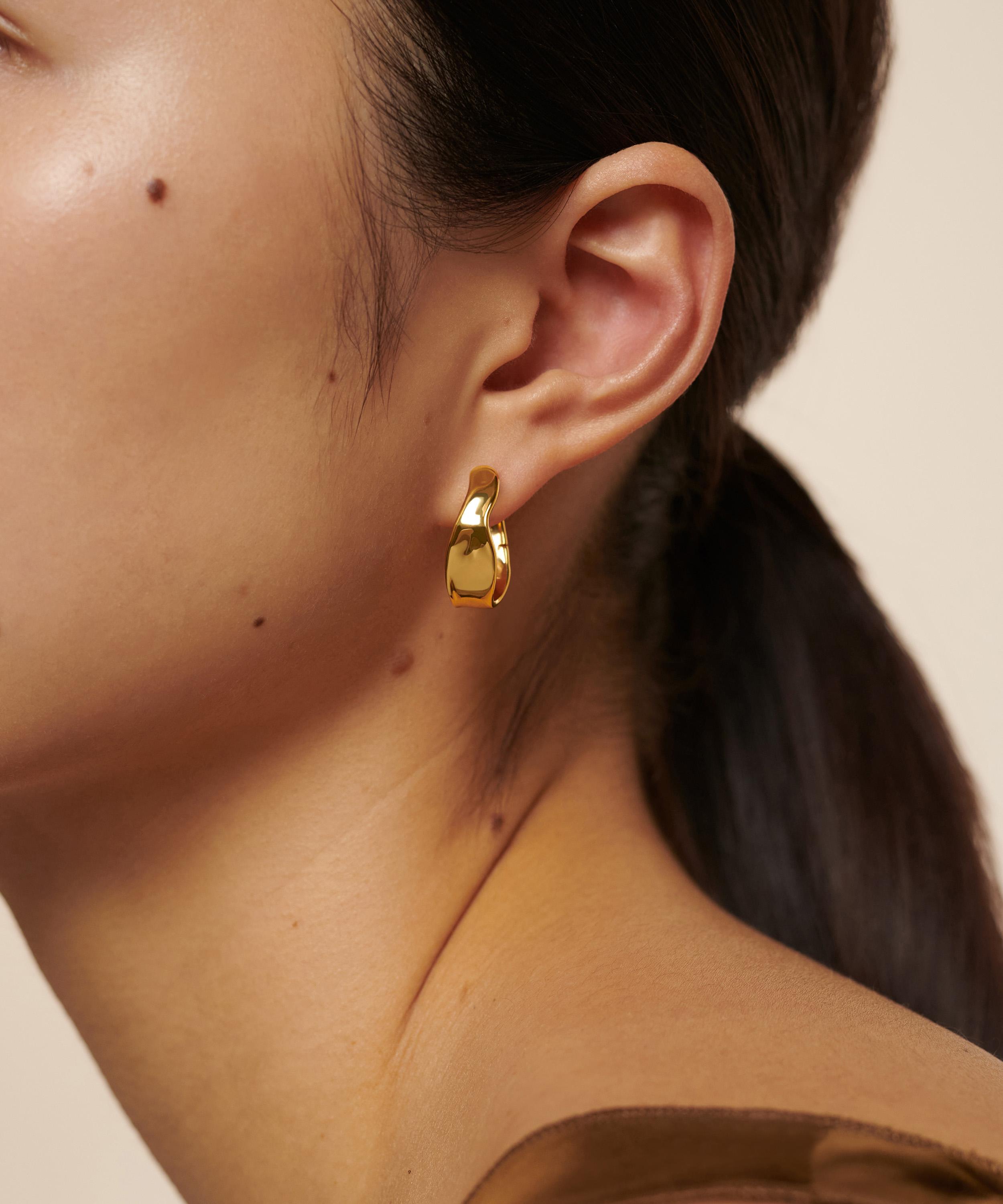 Monica Vinader - 18ct Gold-Plated Vermeil Silver Wave Medium Hoop Earrings image number 1