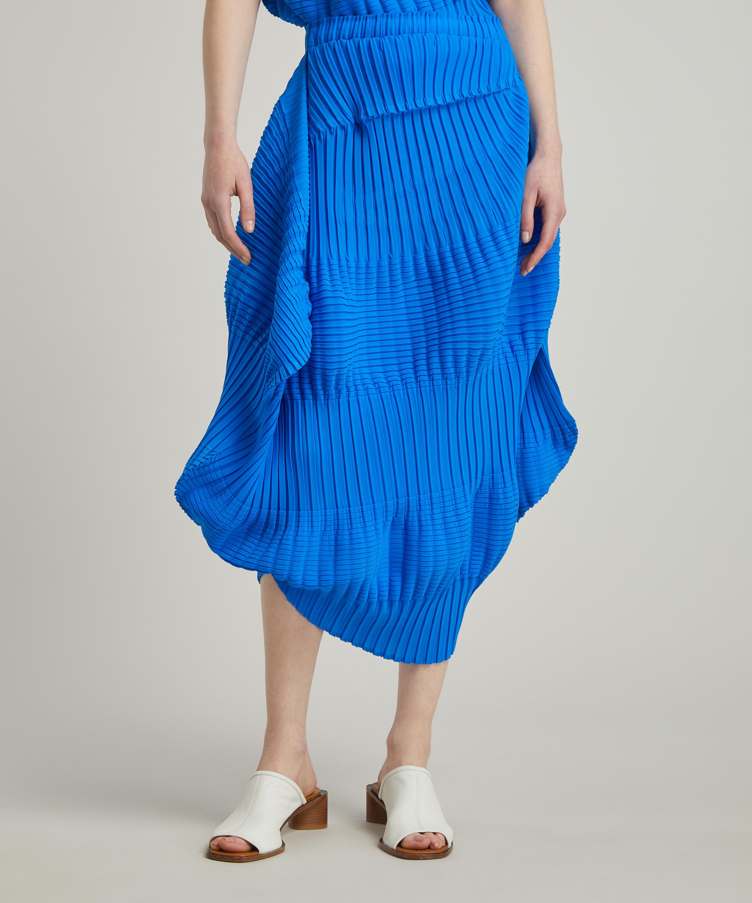 Issey Miyake - AERATE PLEATS Skirt image number 2