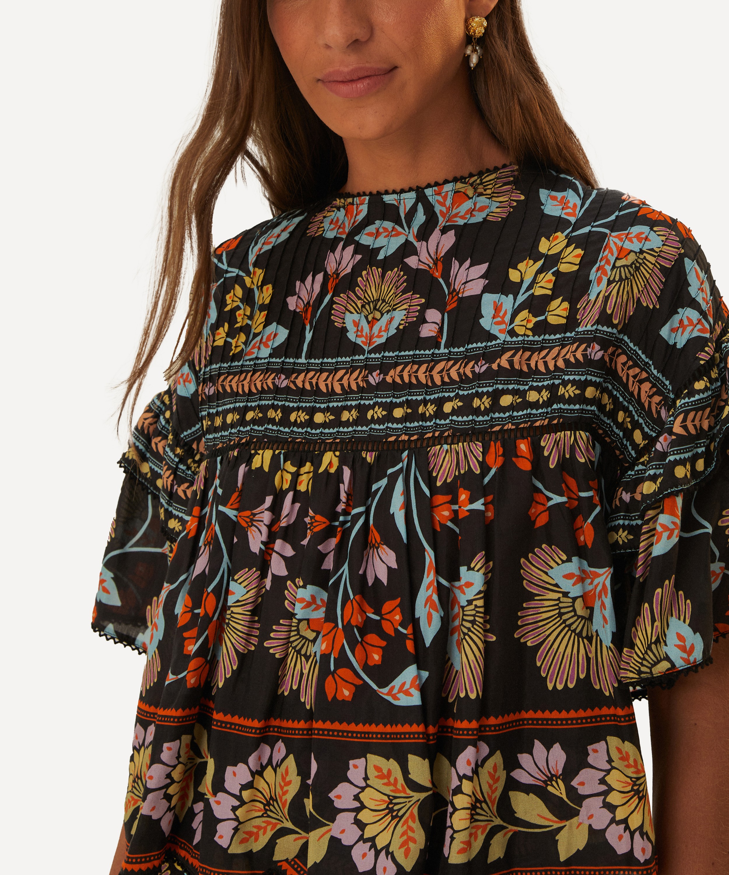 FARM Rio - Flowery Black Blouse image number 1