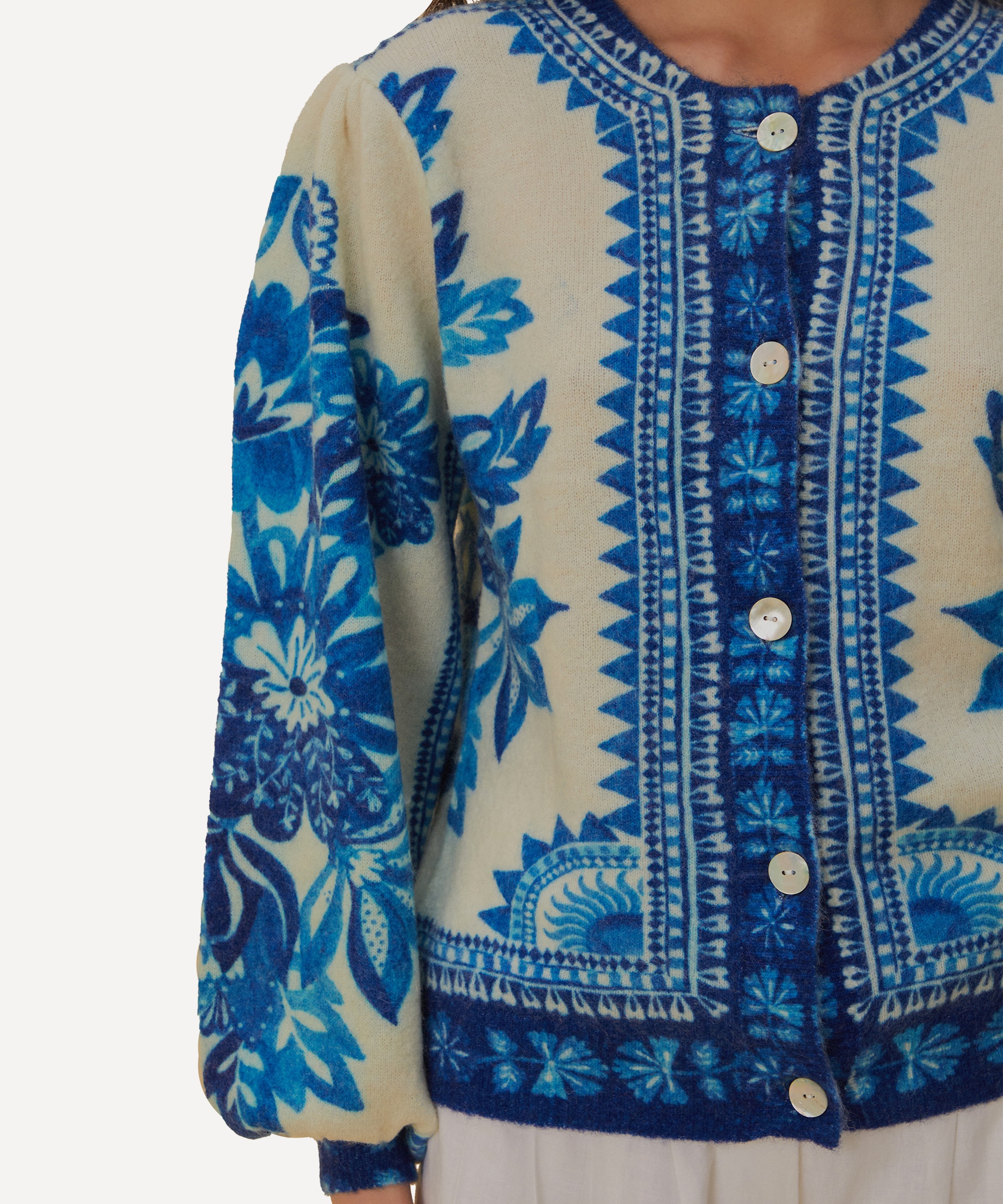 FARM Rio - Off-White Flora Tapestry Knit Cardigan image number 3