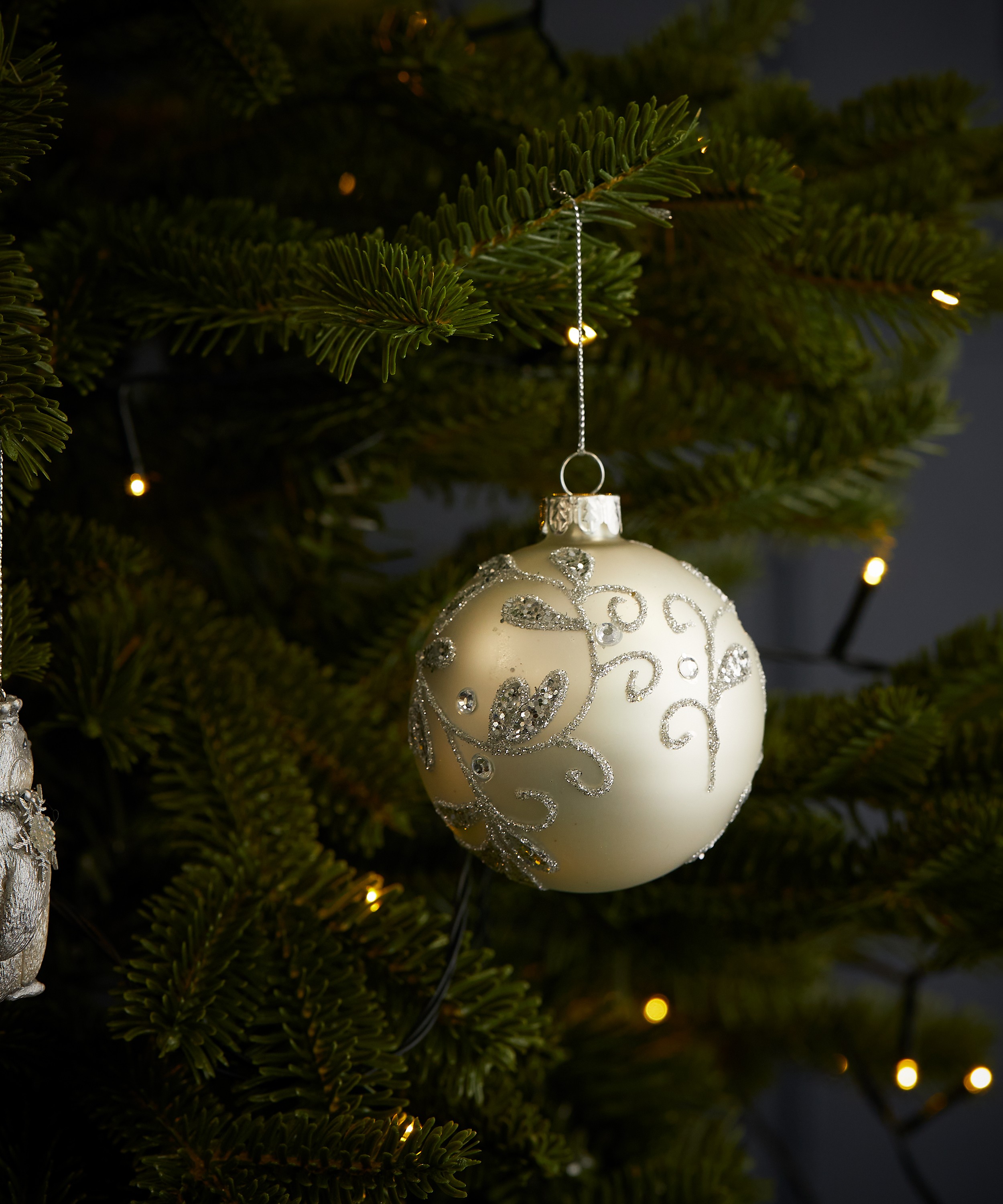 Christmas - Silver Frosted Snowflake Bauble image number 1