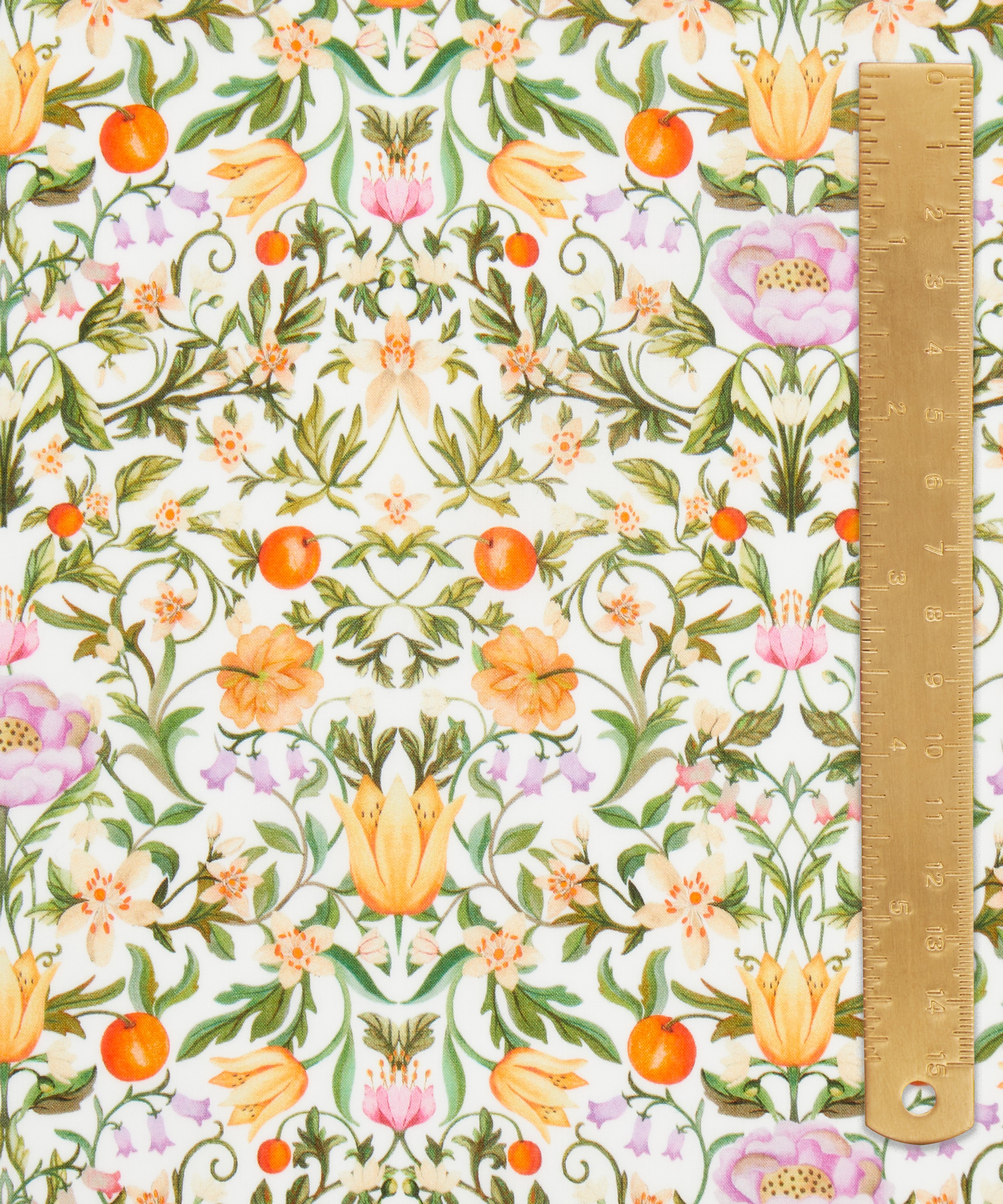 Liberty Fabrics - May’s Orchard Organic Tana Lawn™ Cotton image number 4