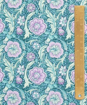Liberty Fabrics - Finesse Organic Tana Lawn™ Cotton image number 4