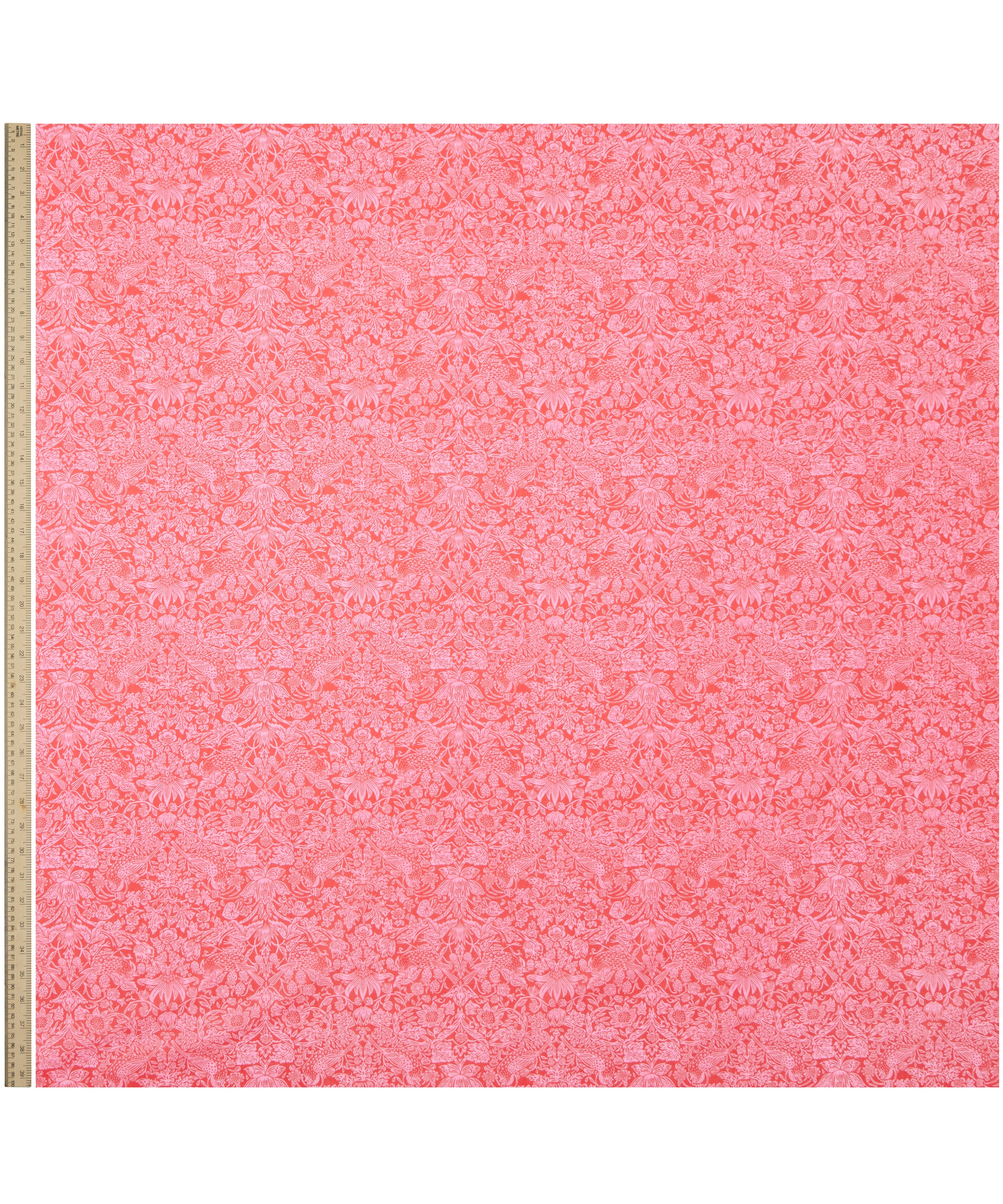 Liberty Fabrics - Strawberry Meadow Organic Tana Lawn™ Cotton image number 1