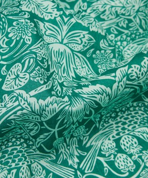 Liberty Fabrics - Strawberry Meadow Organic Tana Lawn™ Cotton image number 3