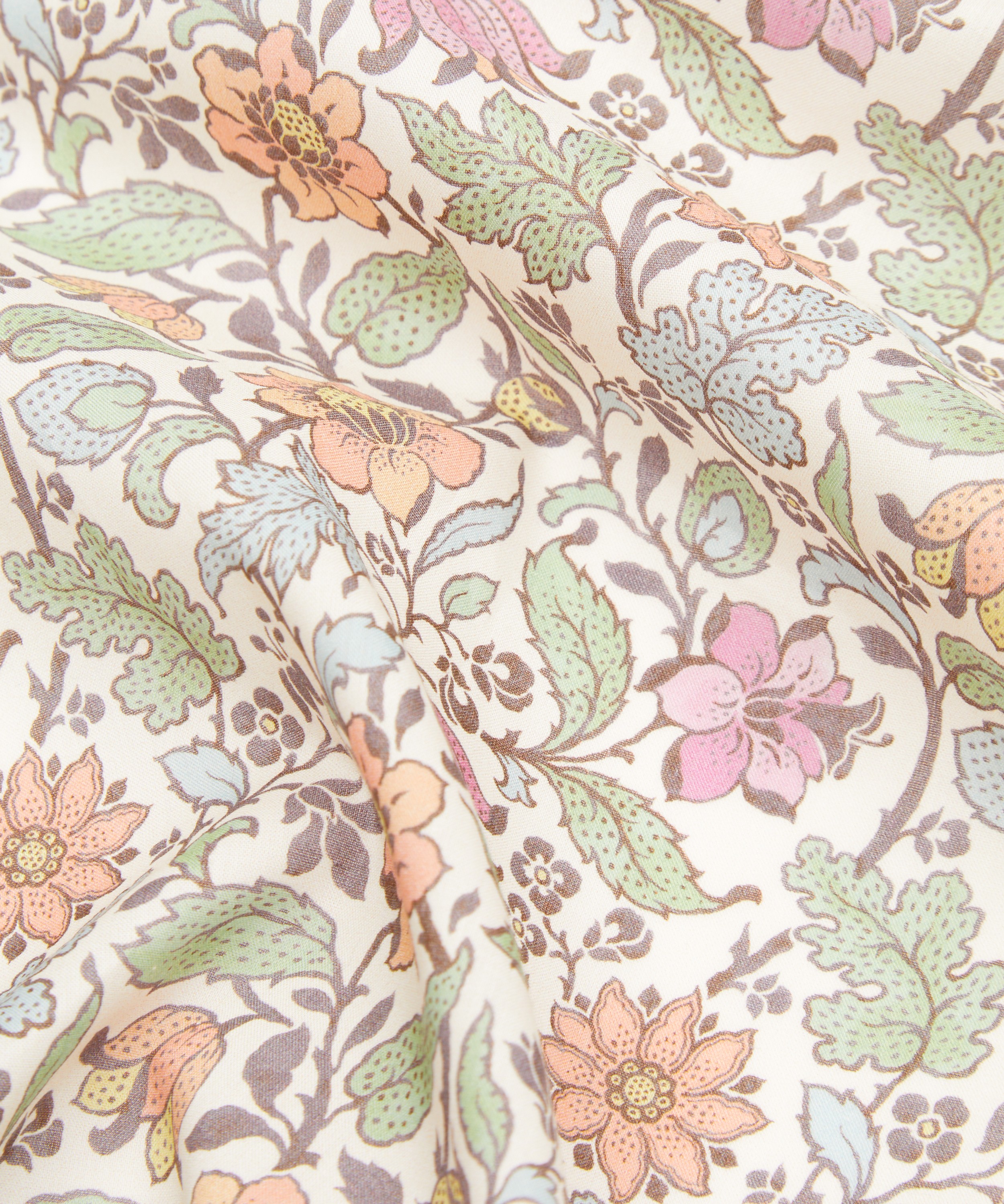 Liberty Fabrics - Emery Walker Organic Tana Lawn™ Cotton image number 3