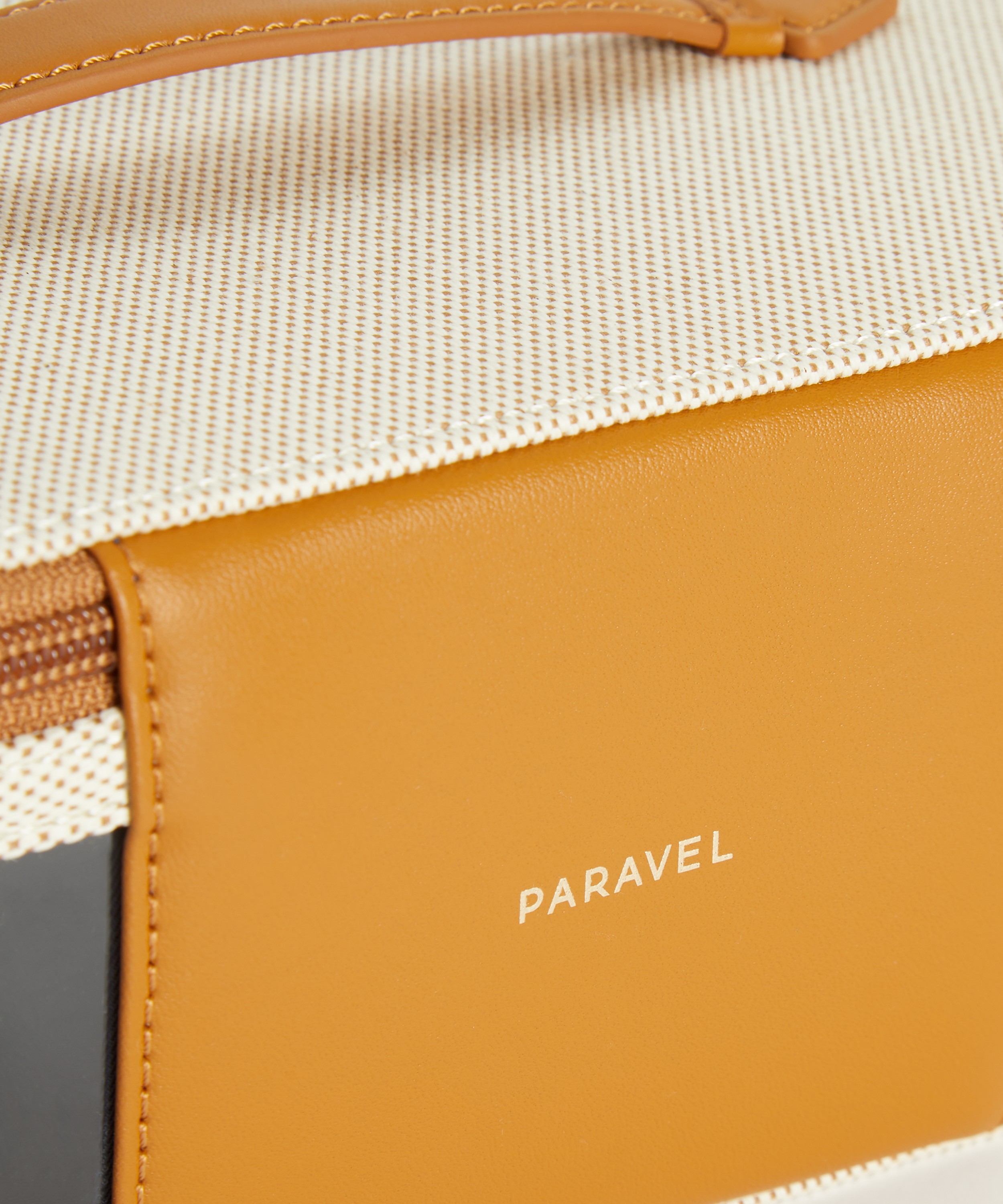 Paravel - Mini See-All Vanity Case image number 3