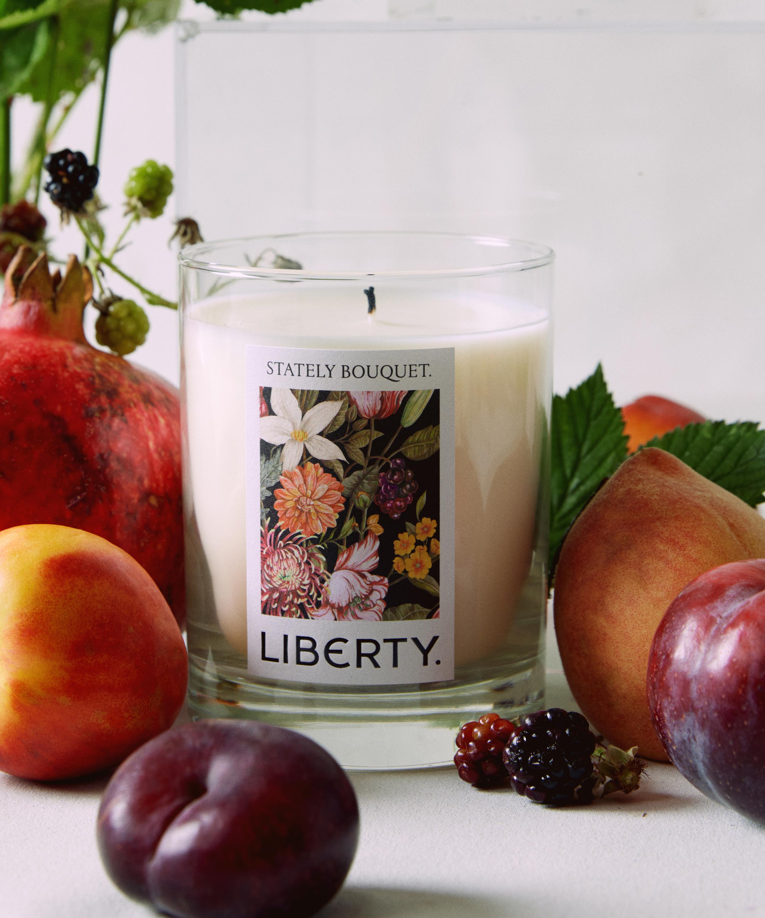 Liberty - Stately Bouquet Scented Candle 300g image number 0