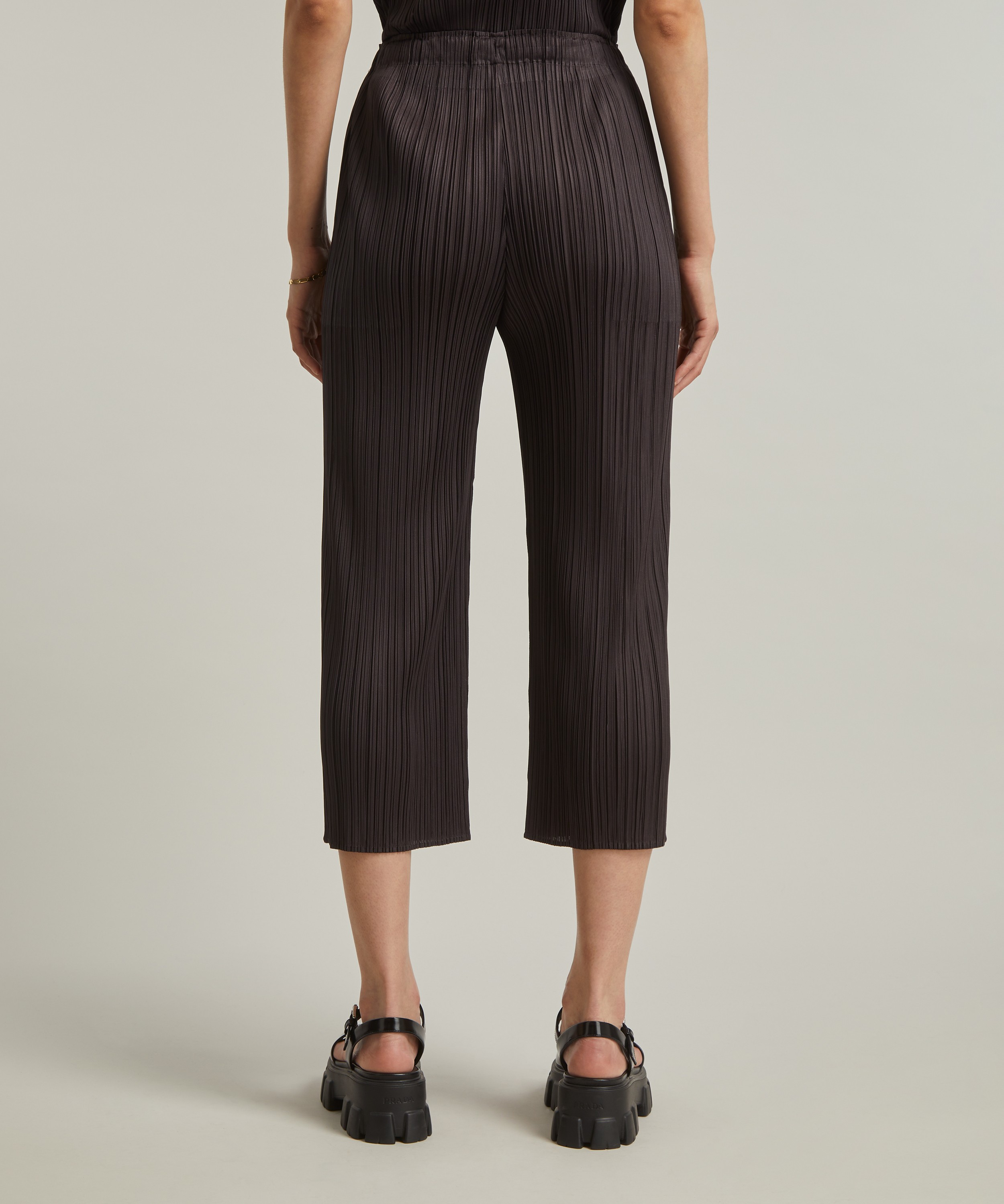 Pleats Please Issey Miyake - MONTHLY COLOURS: APRIL Pleated Straight-Leg Cropped Trousers image number 3