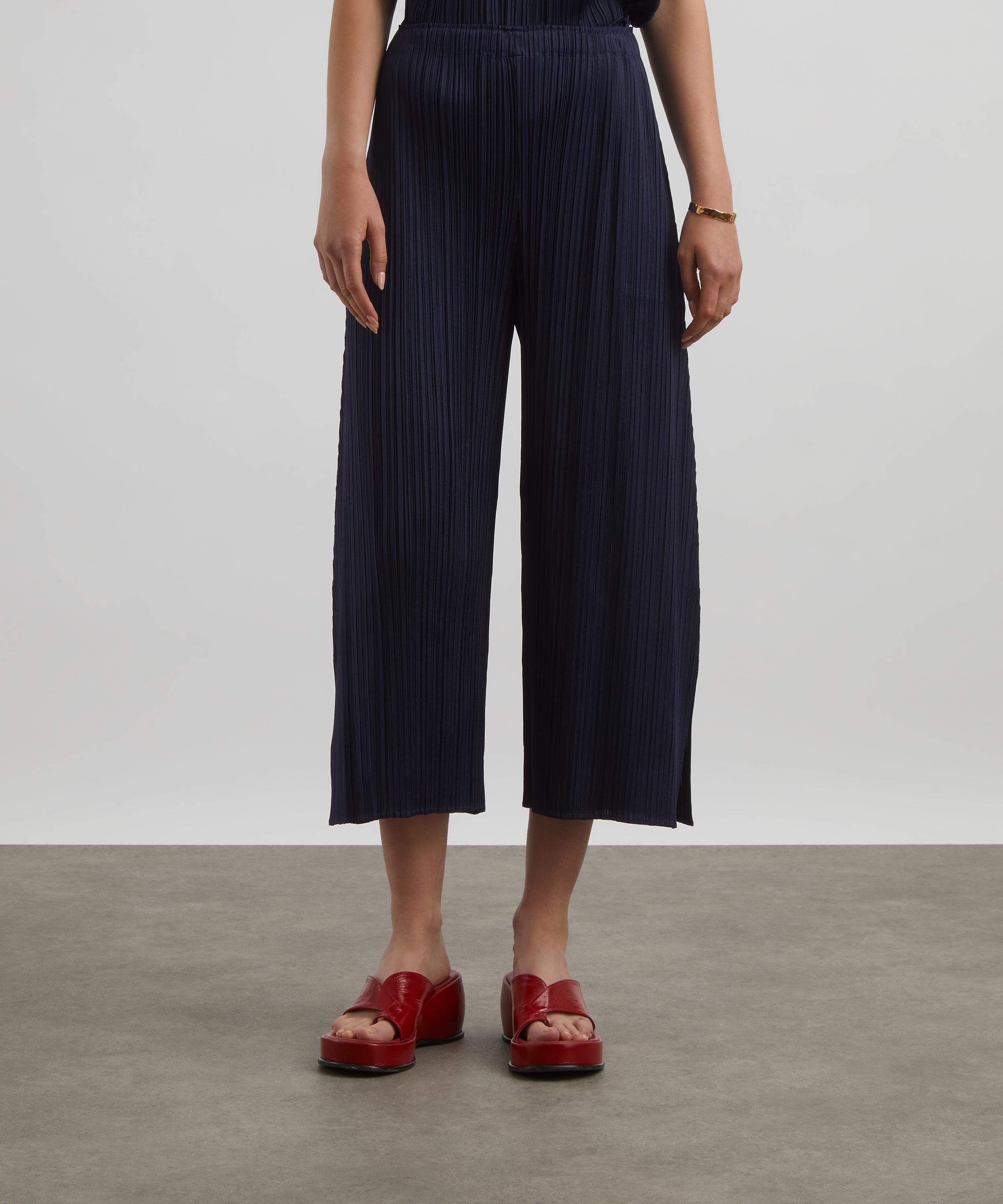 Pleats Please Issey Miyake - MONTHLY COLOURS JUNE Cropped Wide-Leg Pleated Trousers image number 2