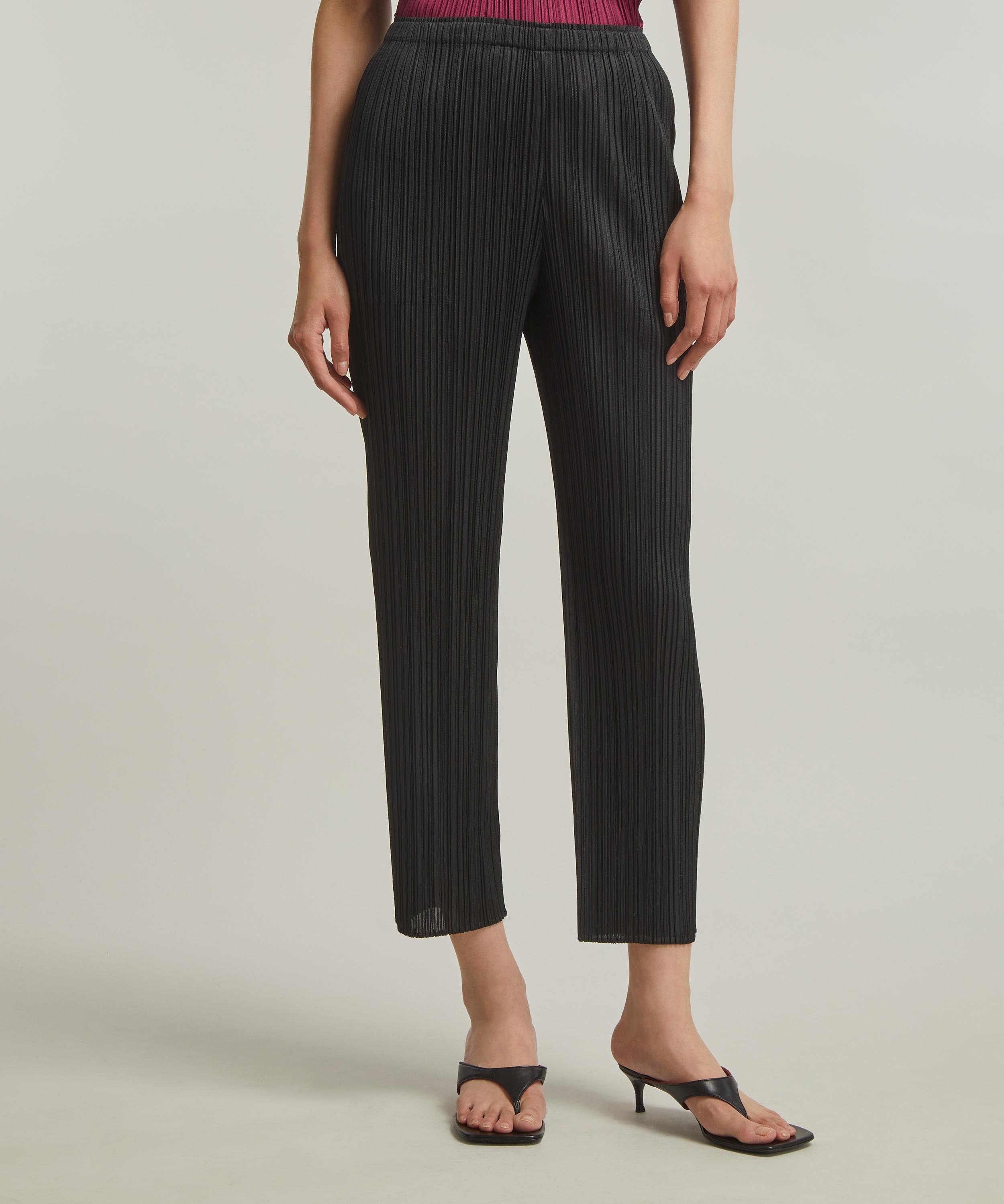 Pleats Please Issey Miyake - BASICS Pleated Cropped Trousers image number 2