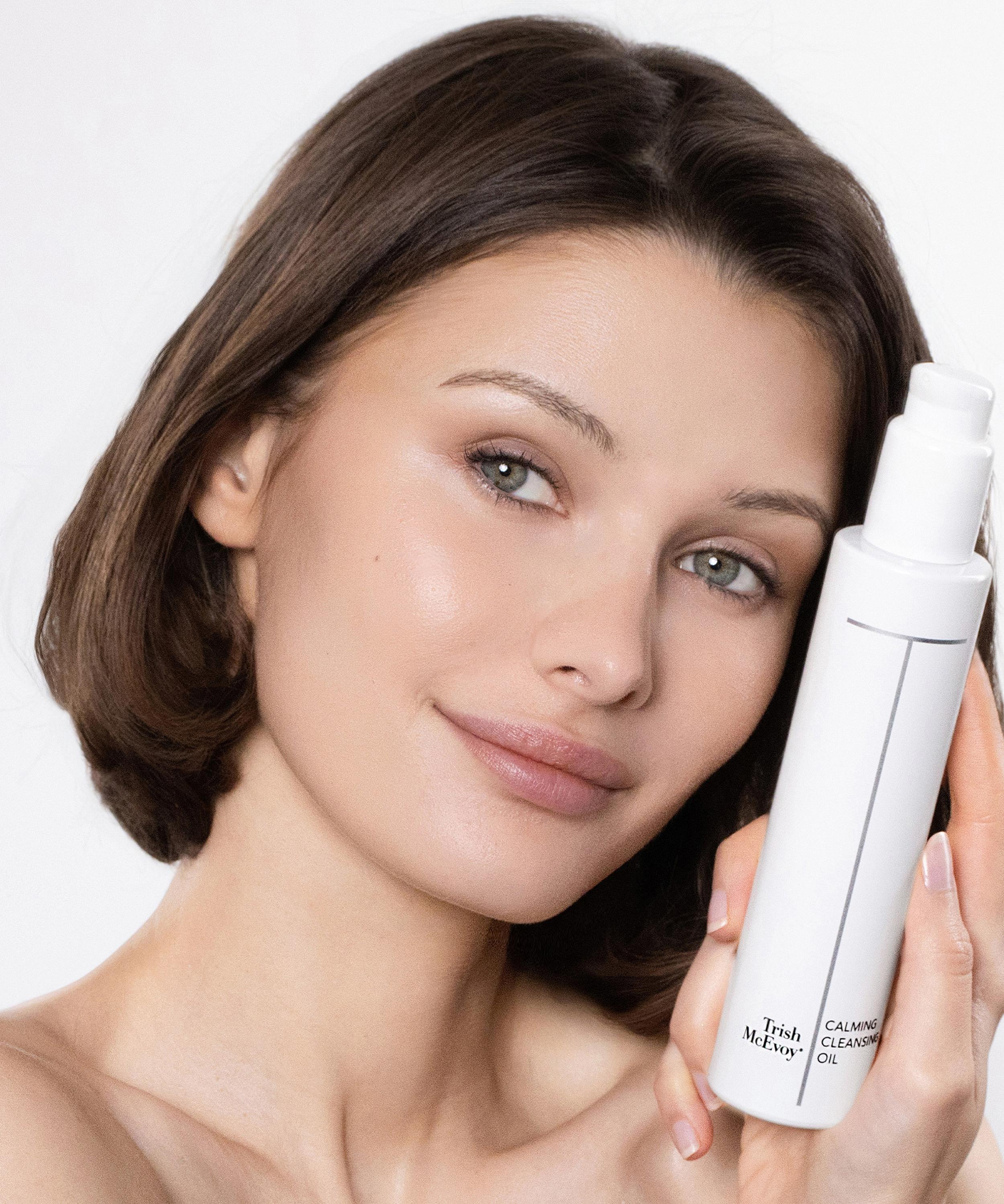 Trish McEvoy - Instant Solutions Calming Cleansing Oil 100ml image number 2