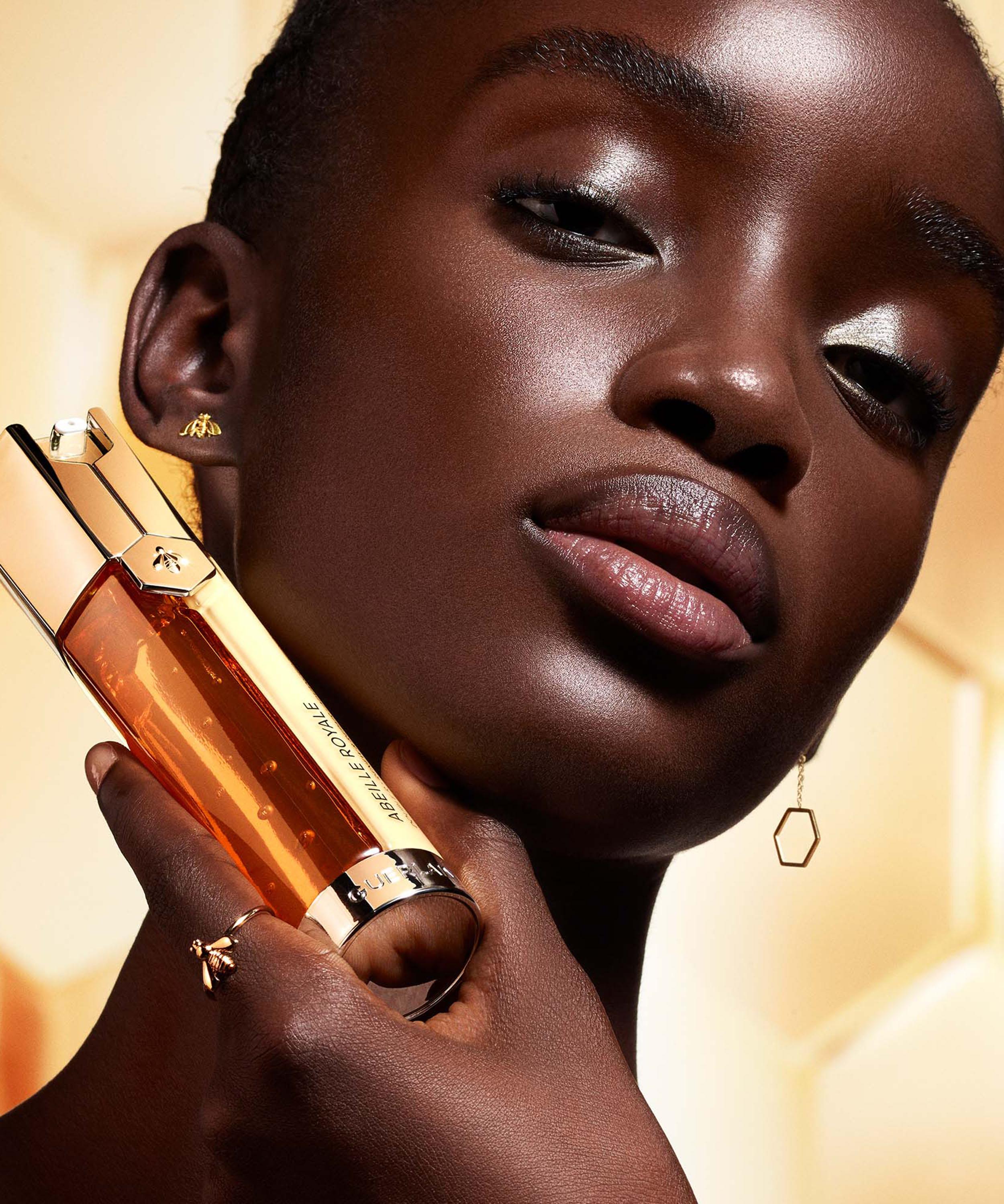 Guerlain - Abeille Royale Double R Renew and Repair Advanced Serum 30ml image number 9